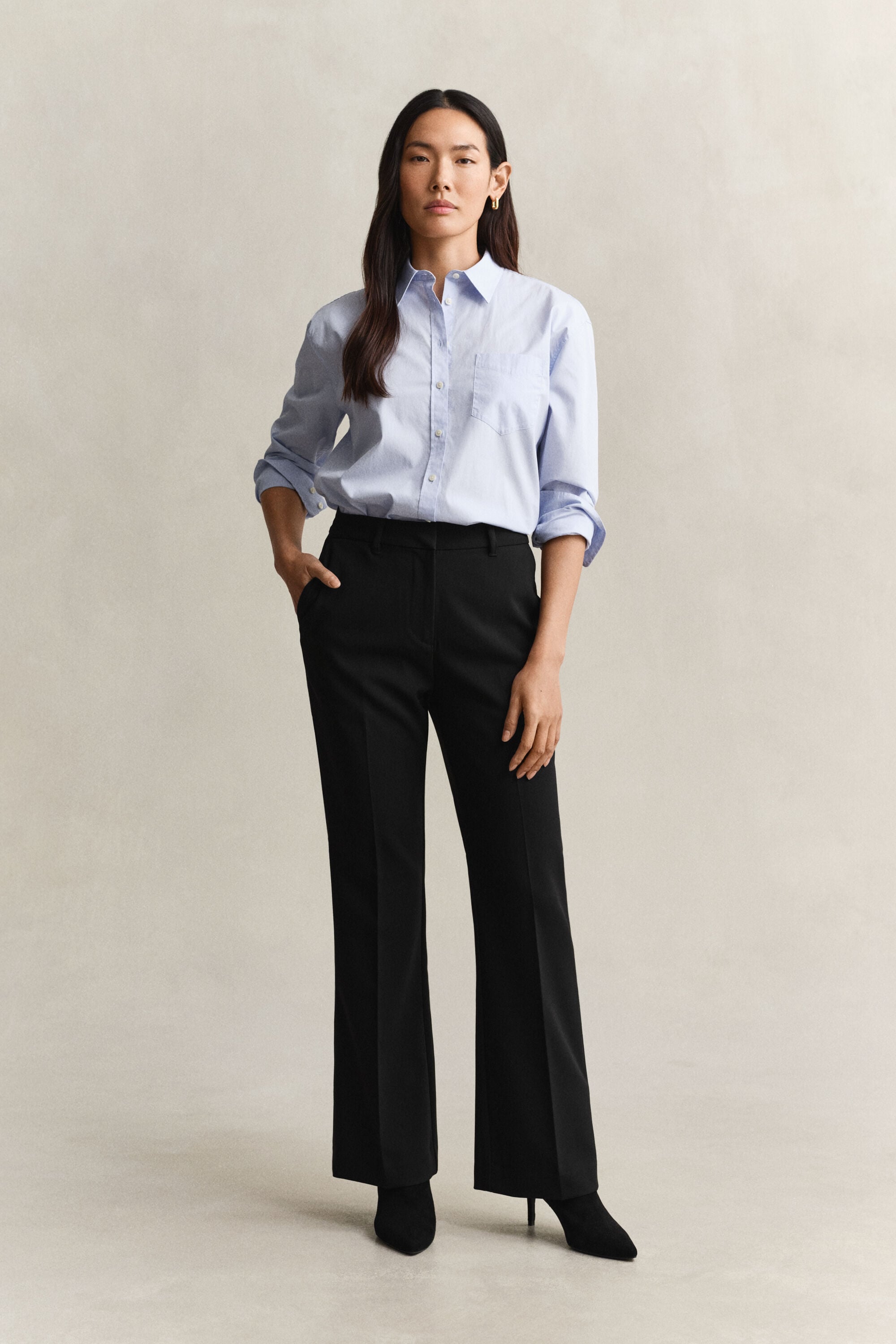 Pantalon coupe slim évasé