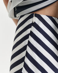 Jupe rayée à chevrons