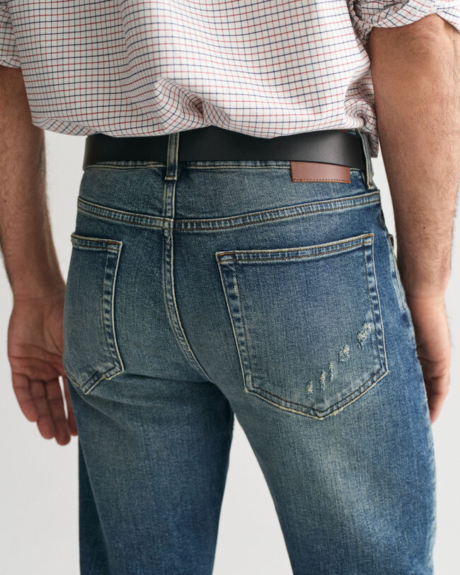 Jean regular fit &agrave; d&eacute;lavage vintage