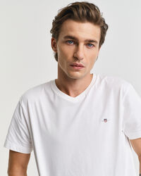 T-shirt col V coupe slim Shield