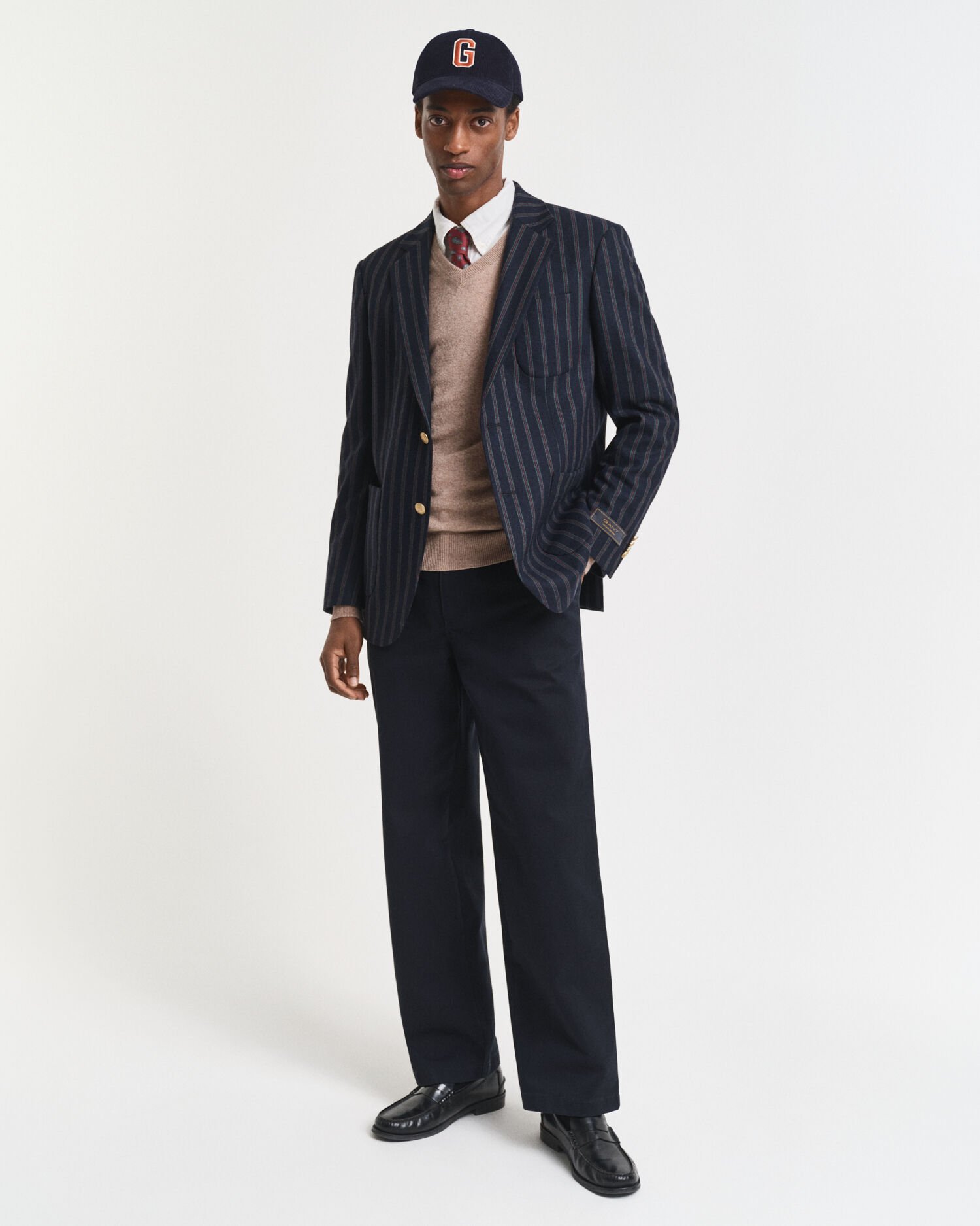 Pull col V en laine d'agneau ultrafine