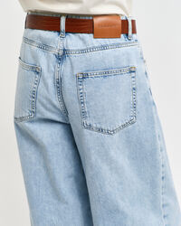 Jean &agrave; jambes larges avec plis