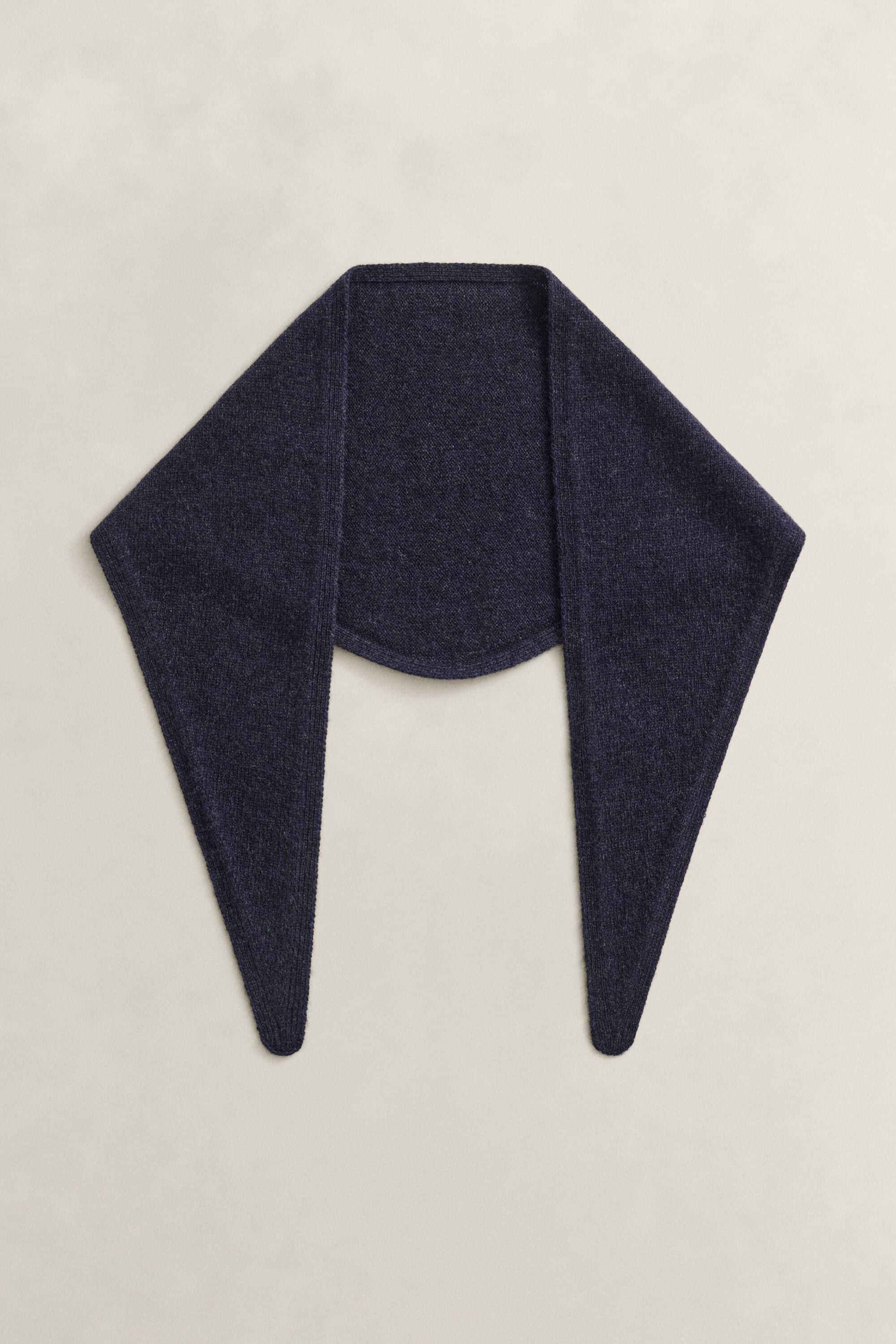Foulard triangulaire en laine et cachemire