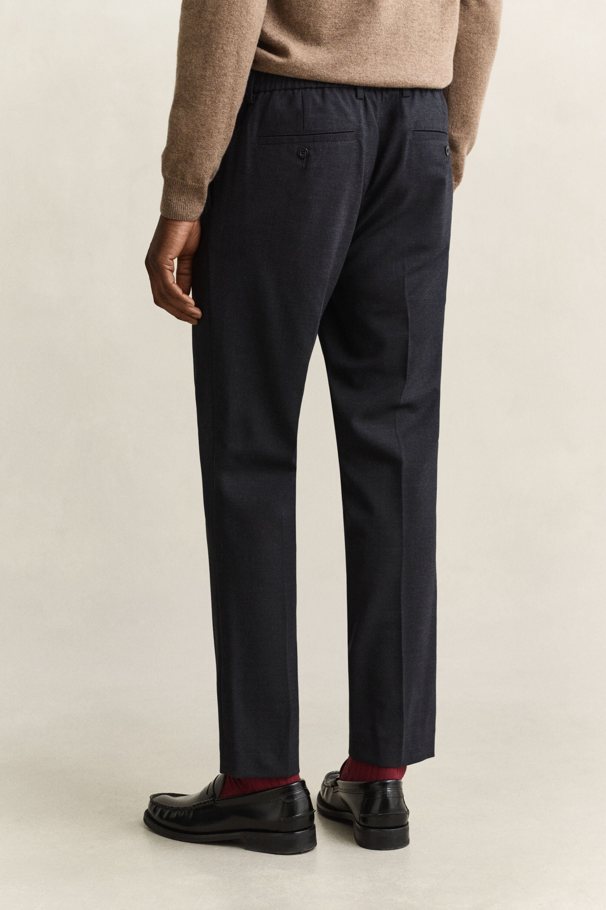 Pantalon coupe fuselée en laine