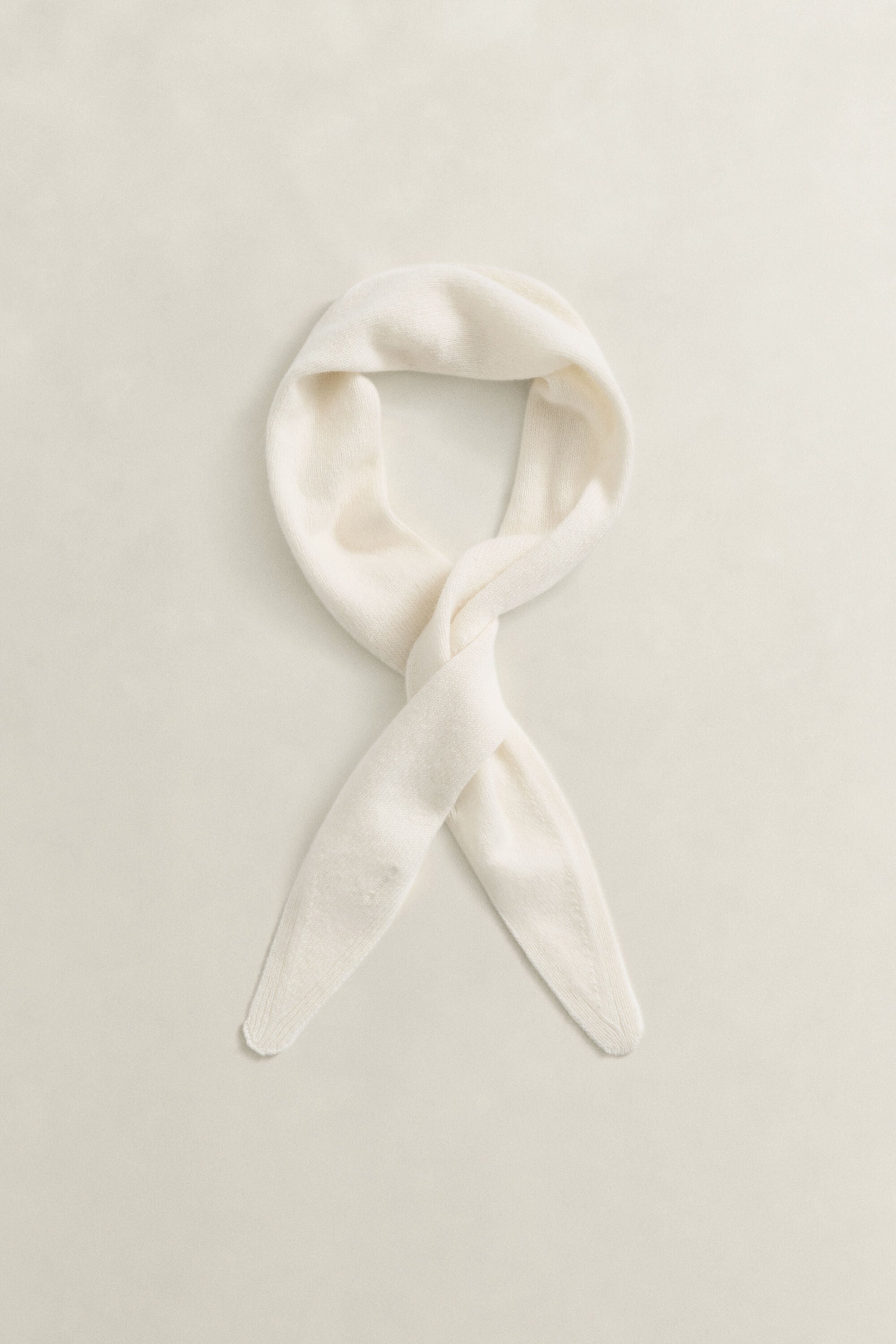 Foulard triangulaire en laine et cachemire