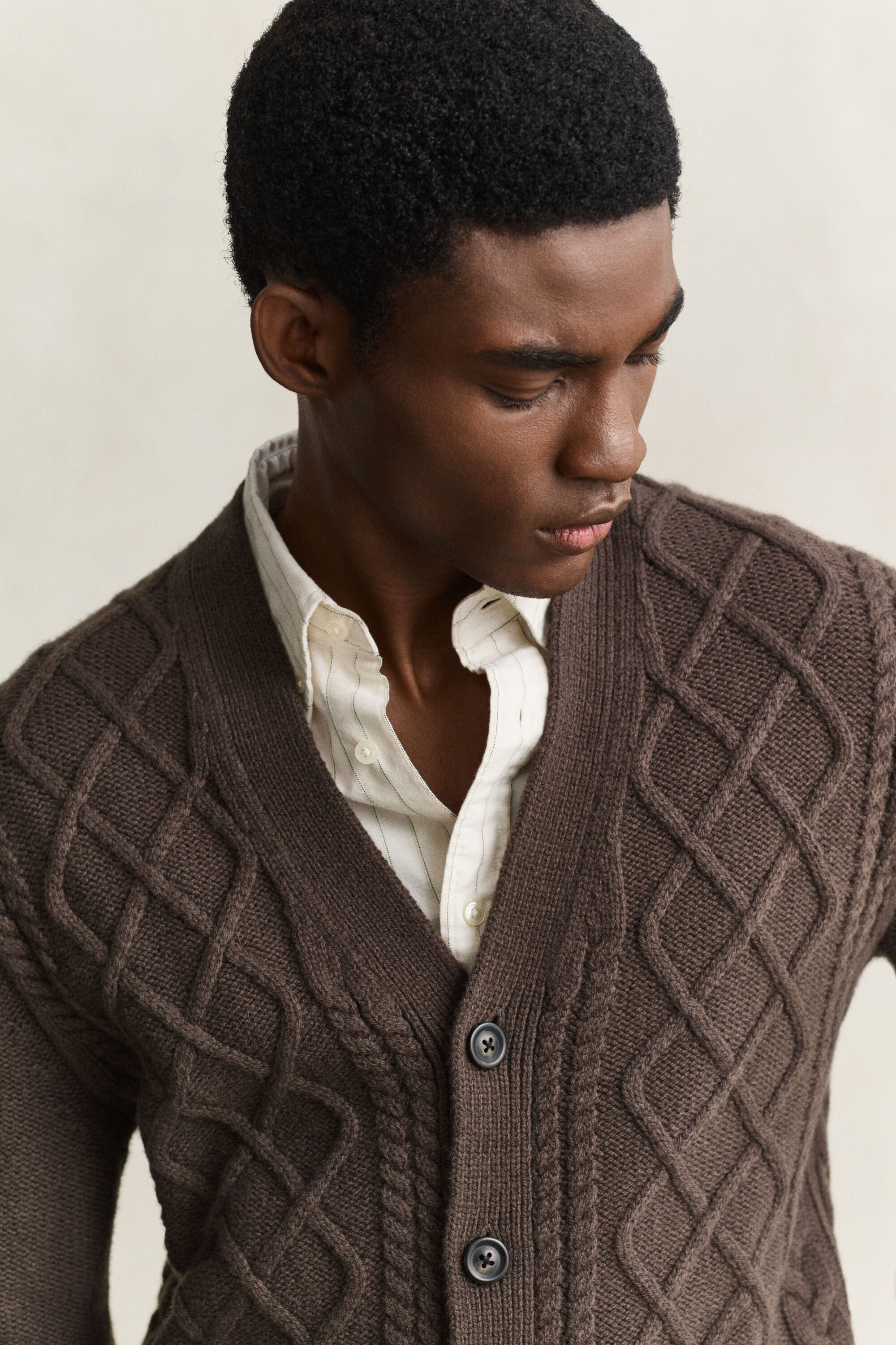Cardigan en maille torsadée de laine mélangée