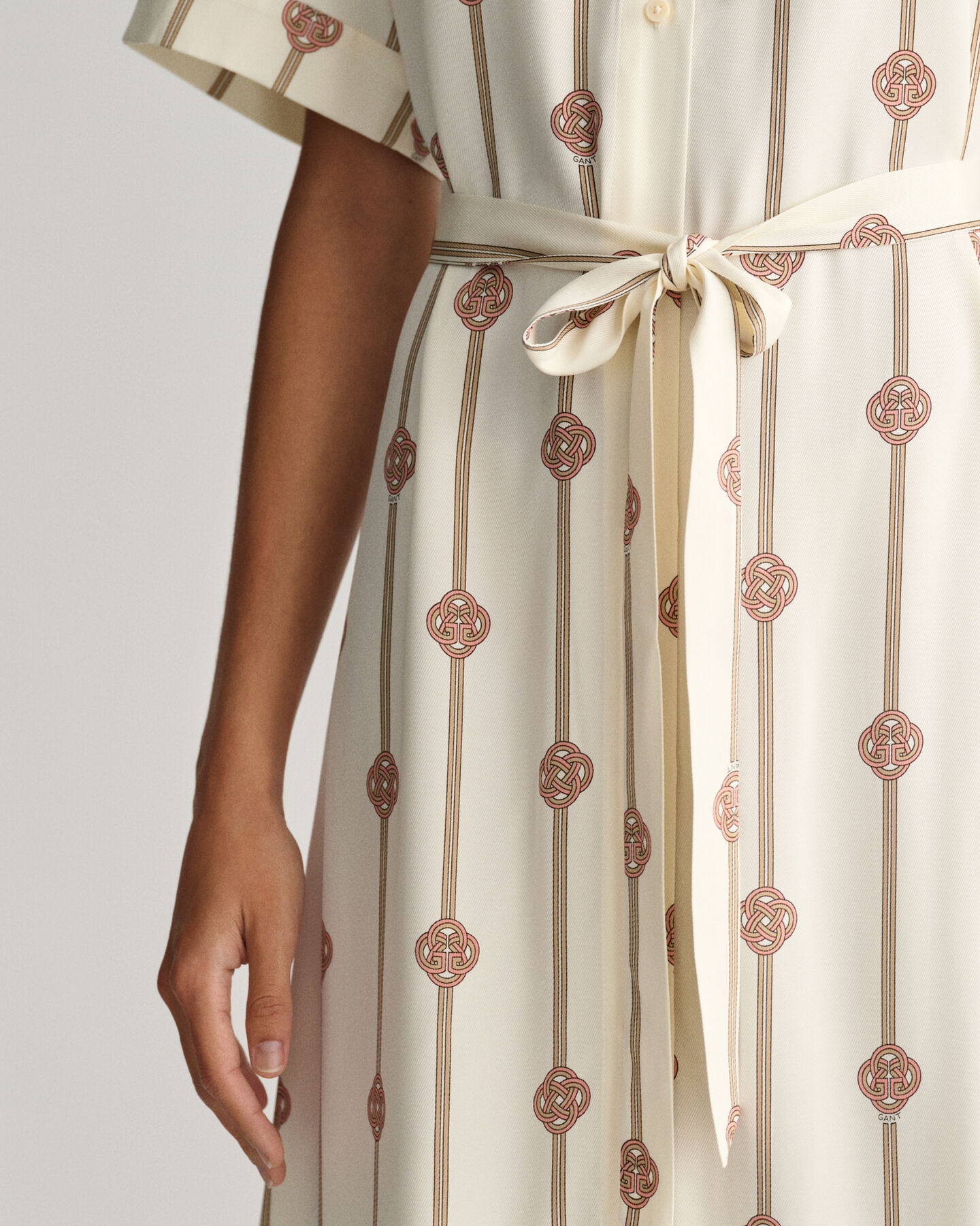 Robe-chemise imprimée à manches courtes