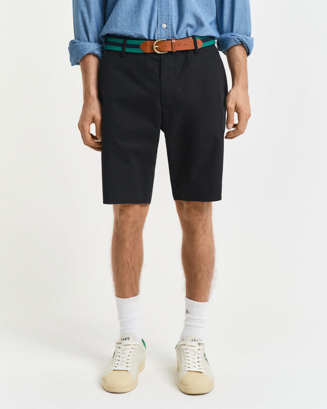 Short chino coupe d&eacute;contract&eacute;e