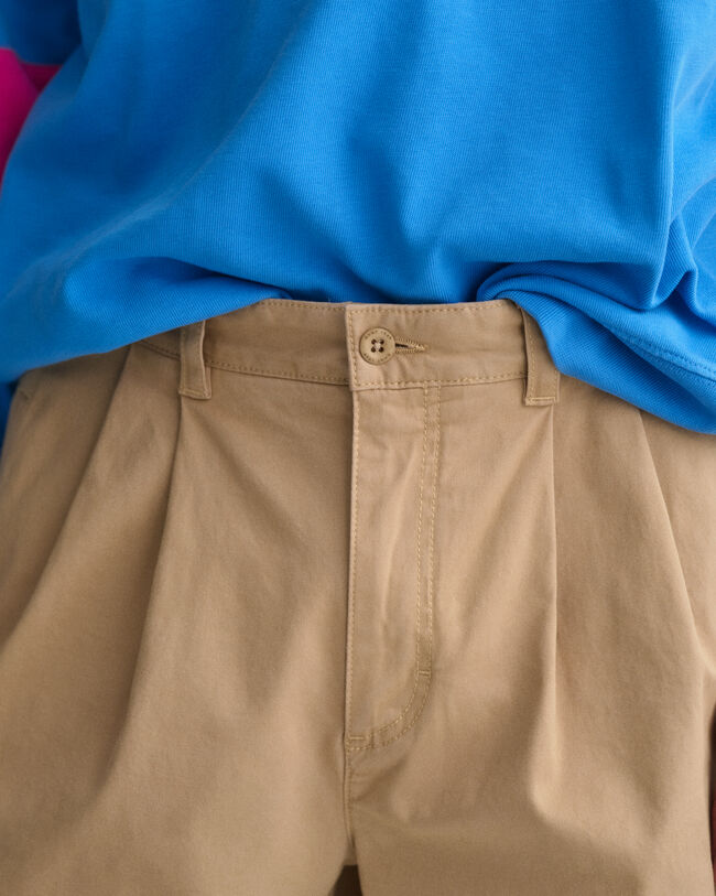 Short relaxed fit plissé