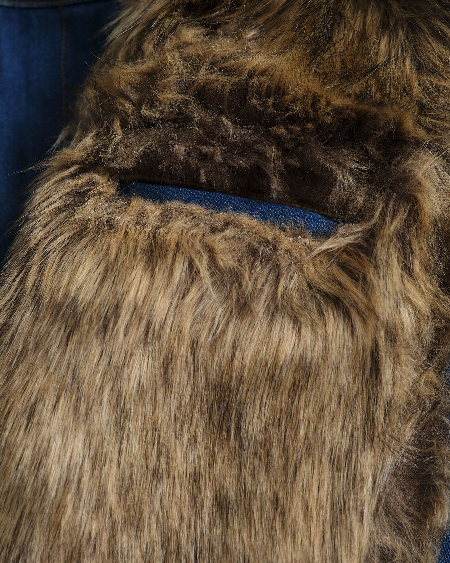 Veste en denim et fourrure synthétique Wrangler x GANT