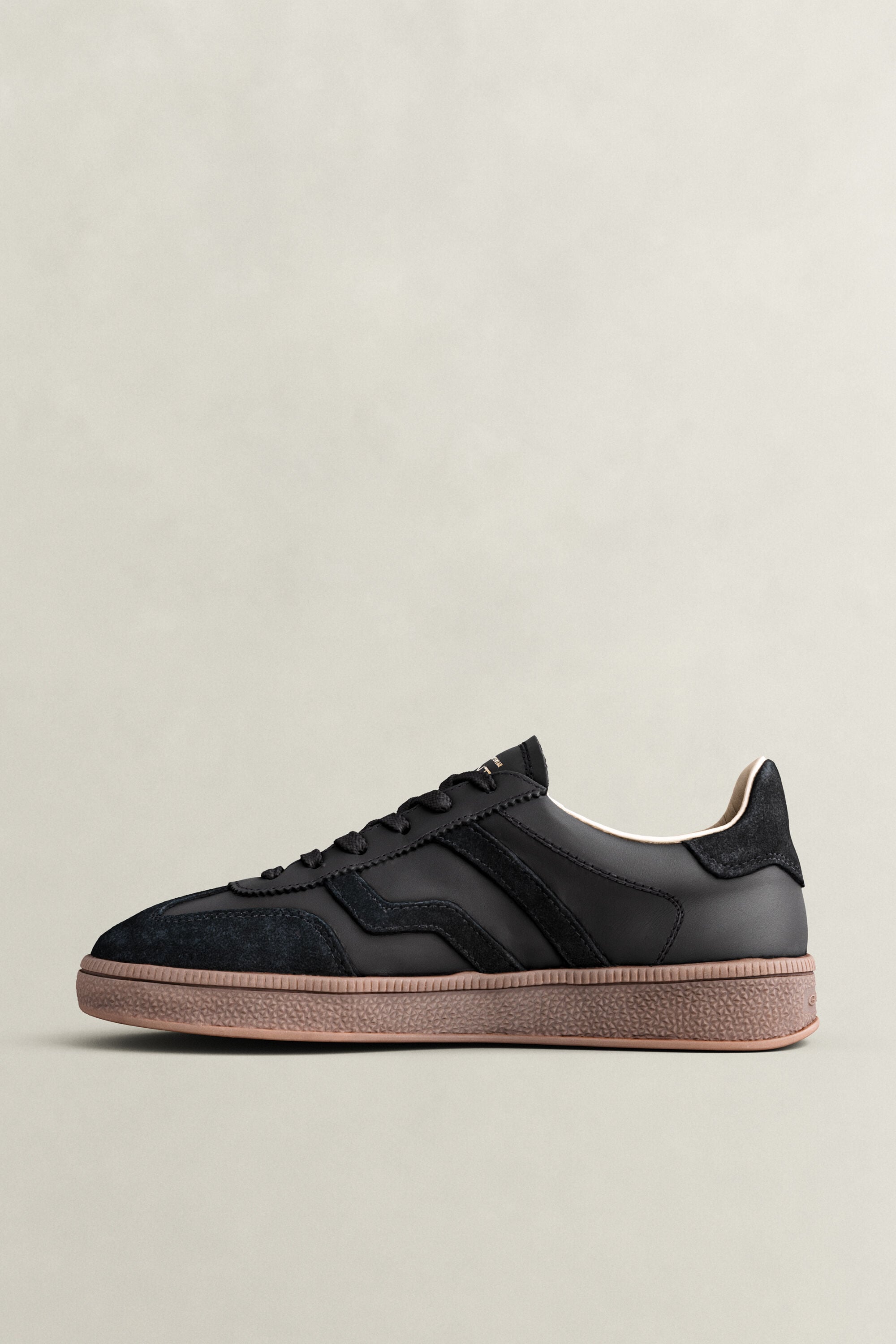 Baskets en daim et cuir Cuzima