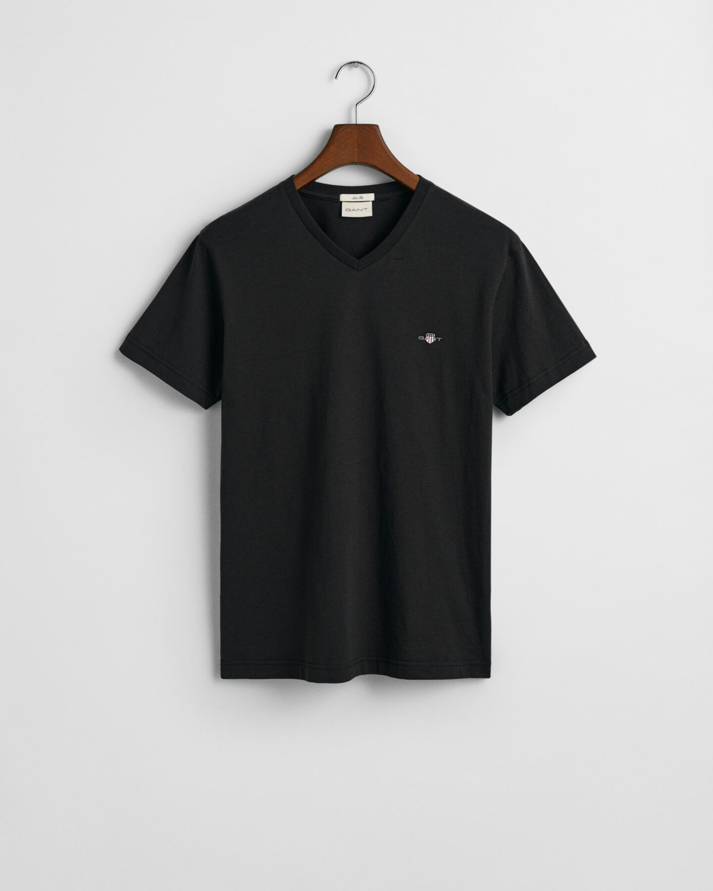 T-shirt col V coupe slim Shield