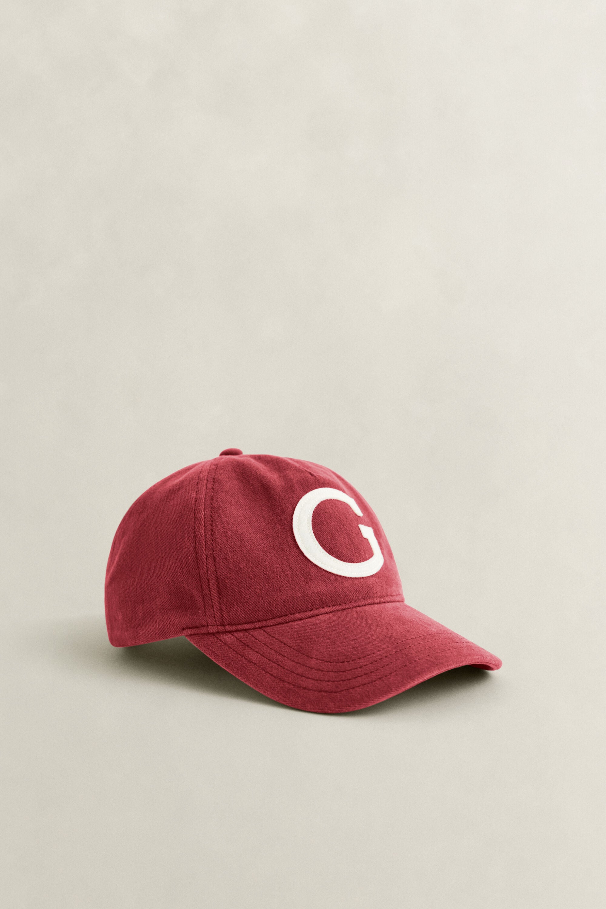 Casquette en moleskine avec écusson G