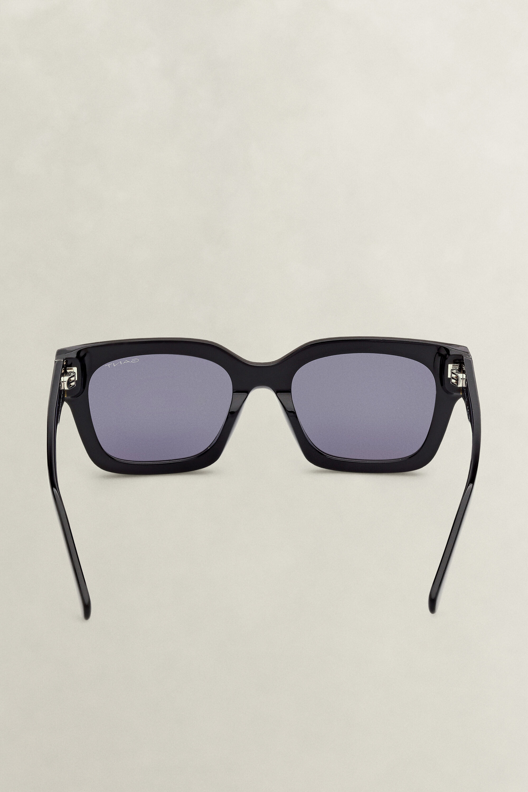 Lunettes de soleil géométriques
