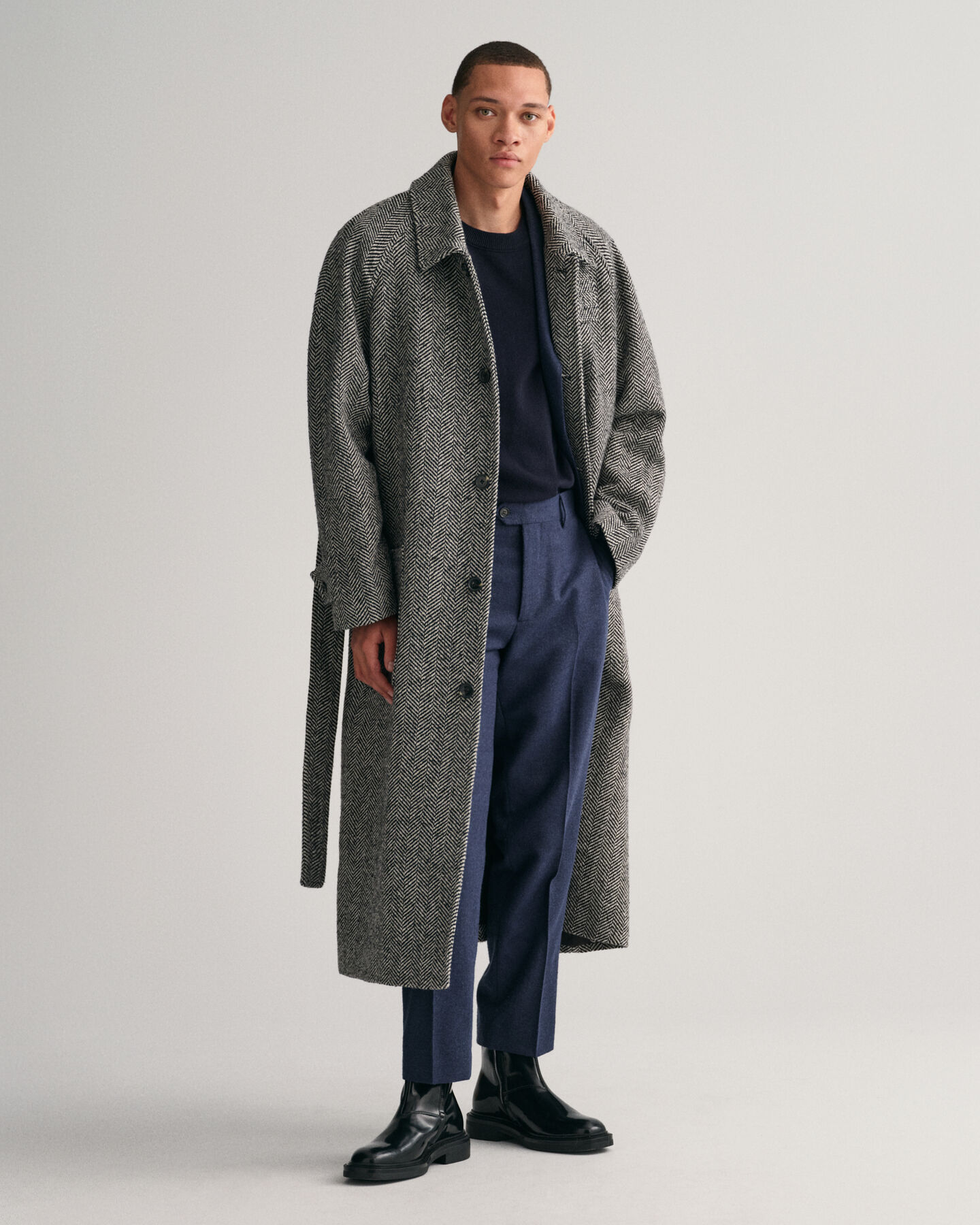 Pantalon ajust&eacute; &agrave; chevrons