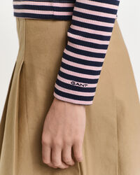 Haut col roulé côtelé à rayures et manches longues