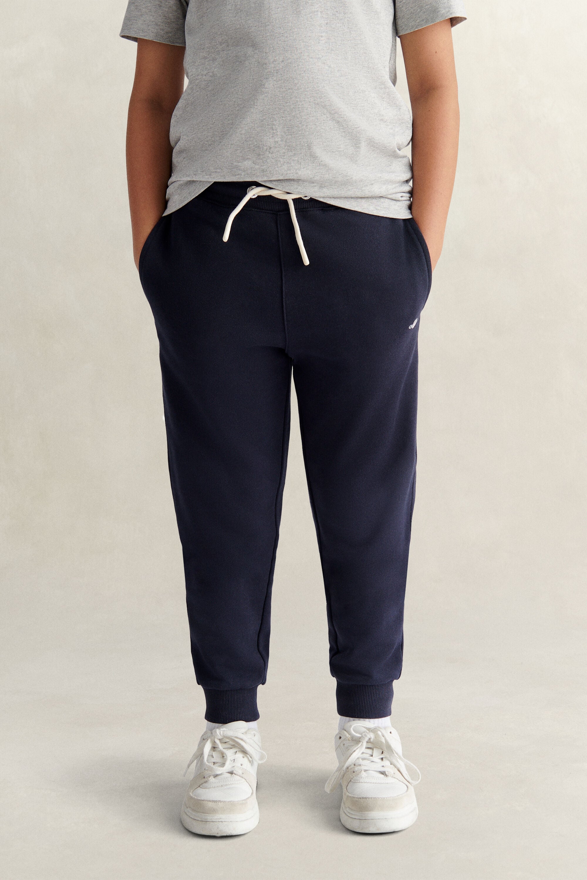 Pantalon de jogging avec écusson Ado Garçon