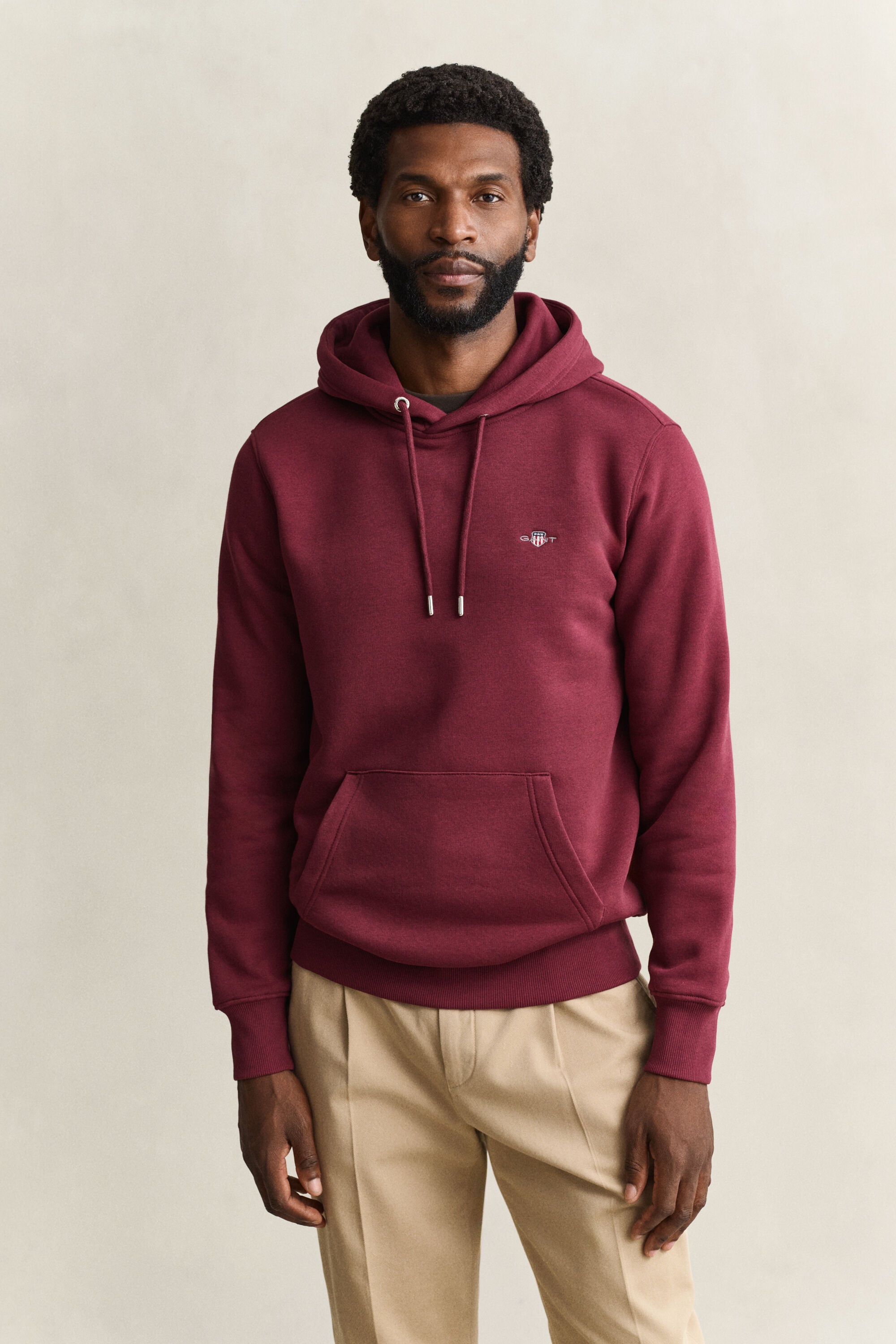 Sweat à capuche avec écusson