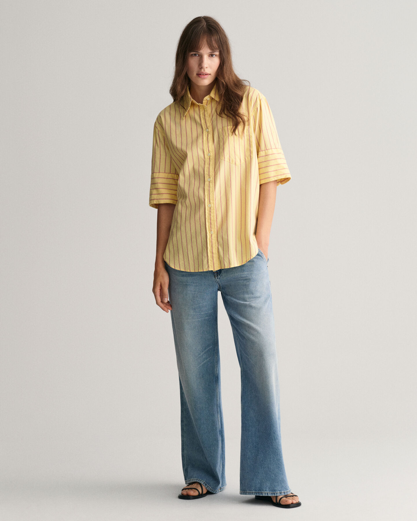 Chemise relaxed fit en coton Oxford Luxury ray&eacute;e &agrave; manches courtes