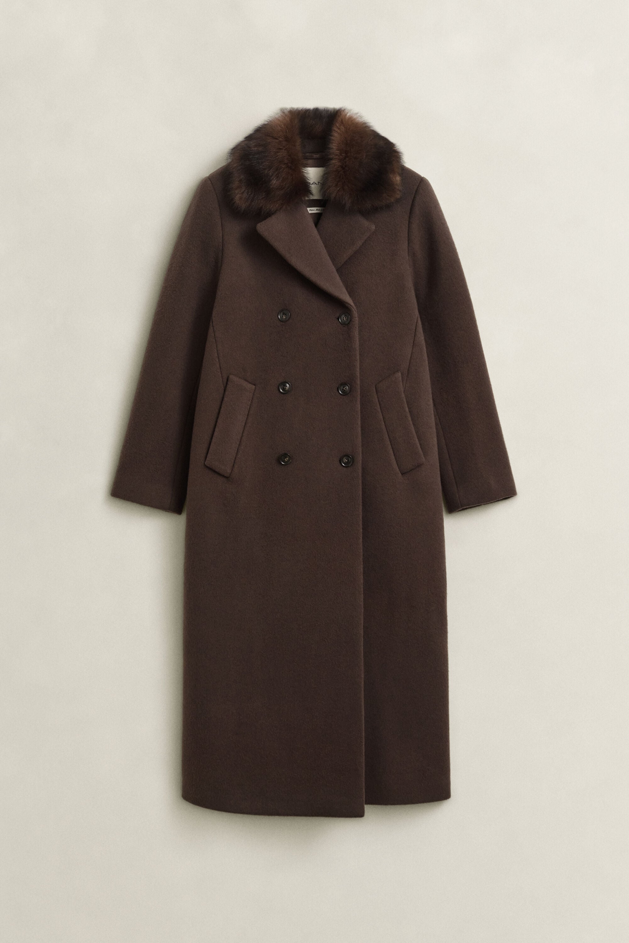 Manteau avec col en peau retournée