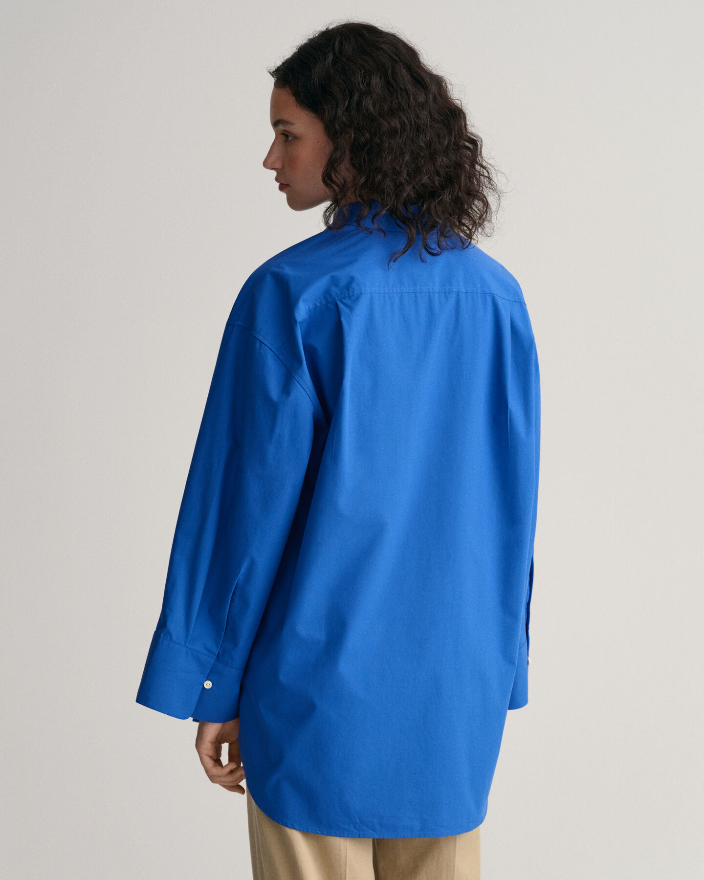 Chemise ultra-ample &agrave; poignets larges