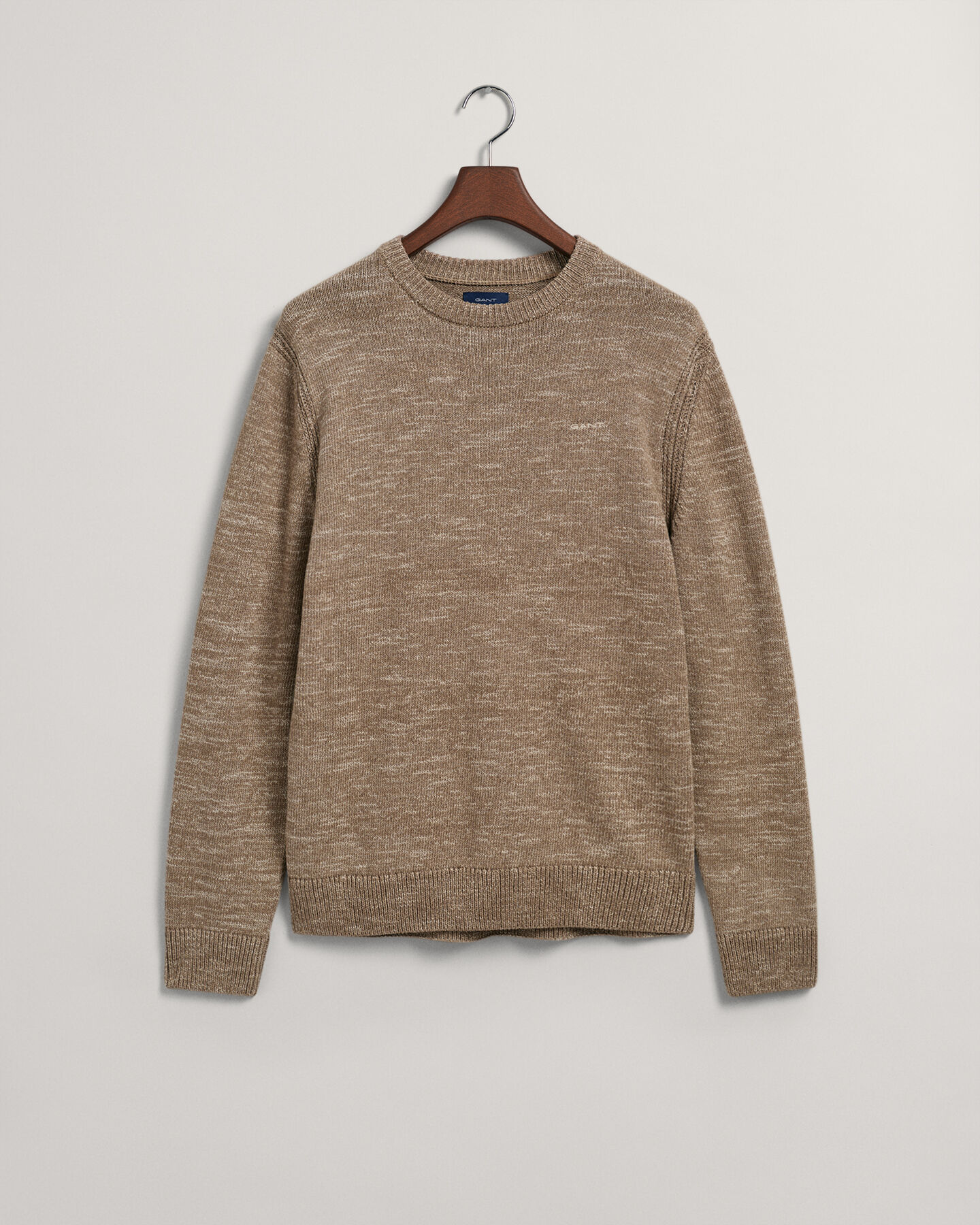 Pull ras du cou en fils torsad&eacute;s