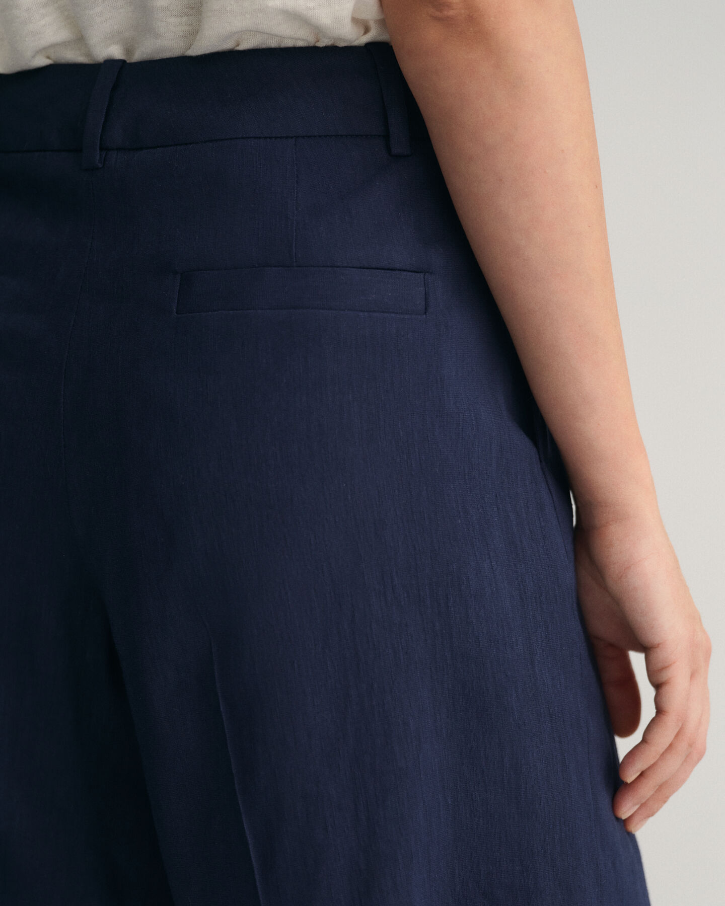 Short en lin stretch