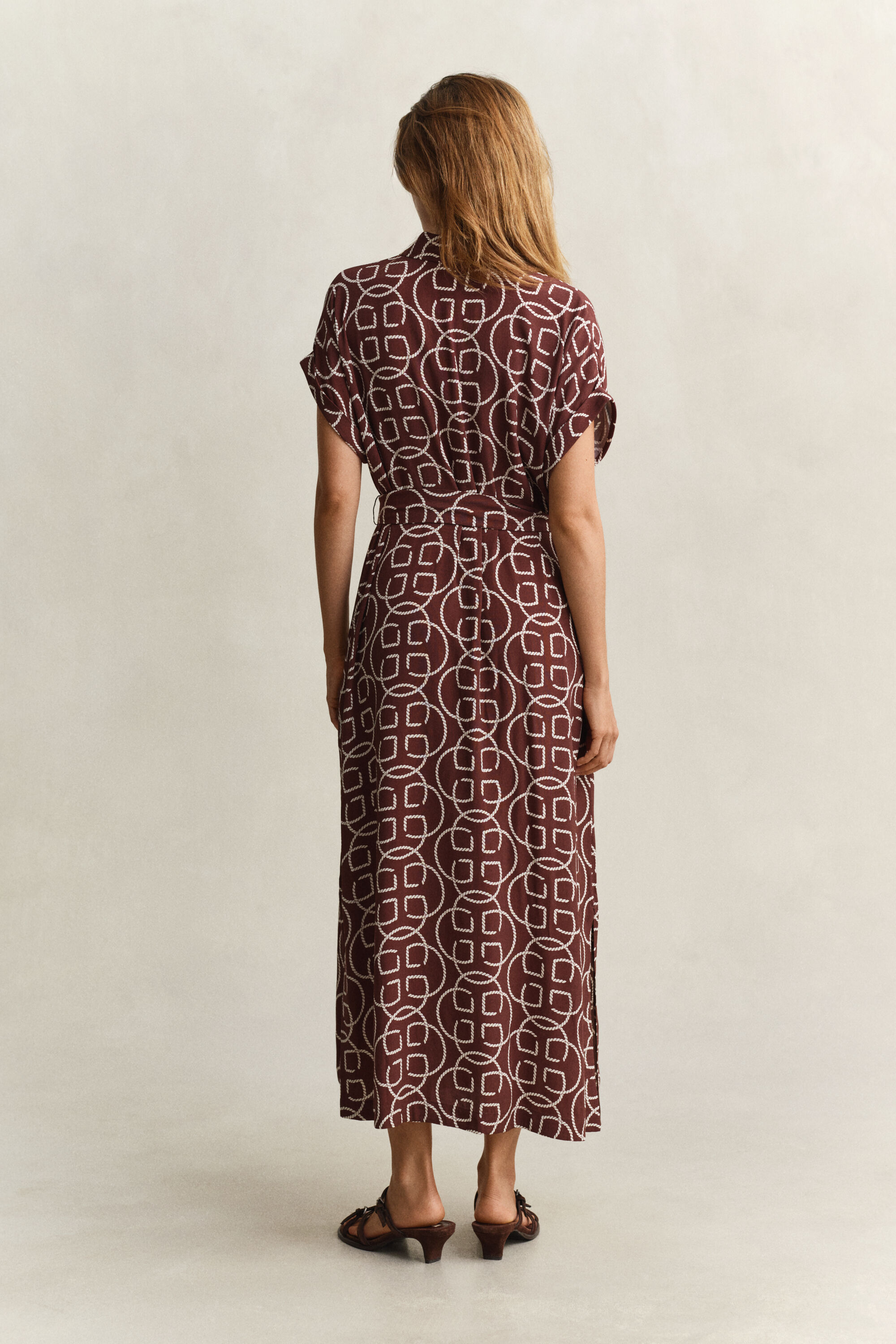 Robe à mancherons monogramme