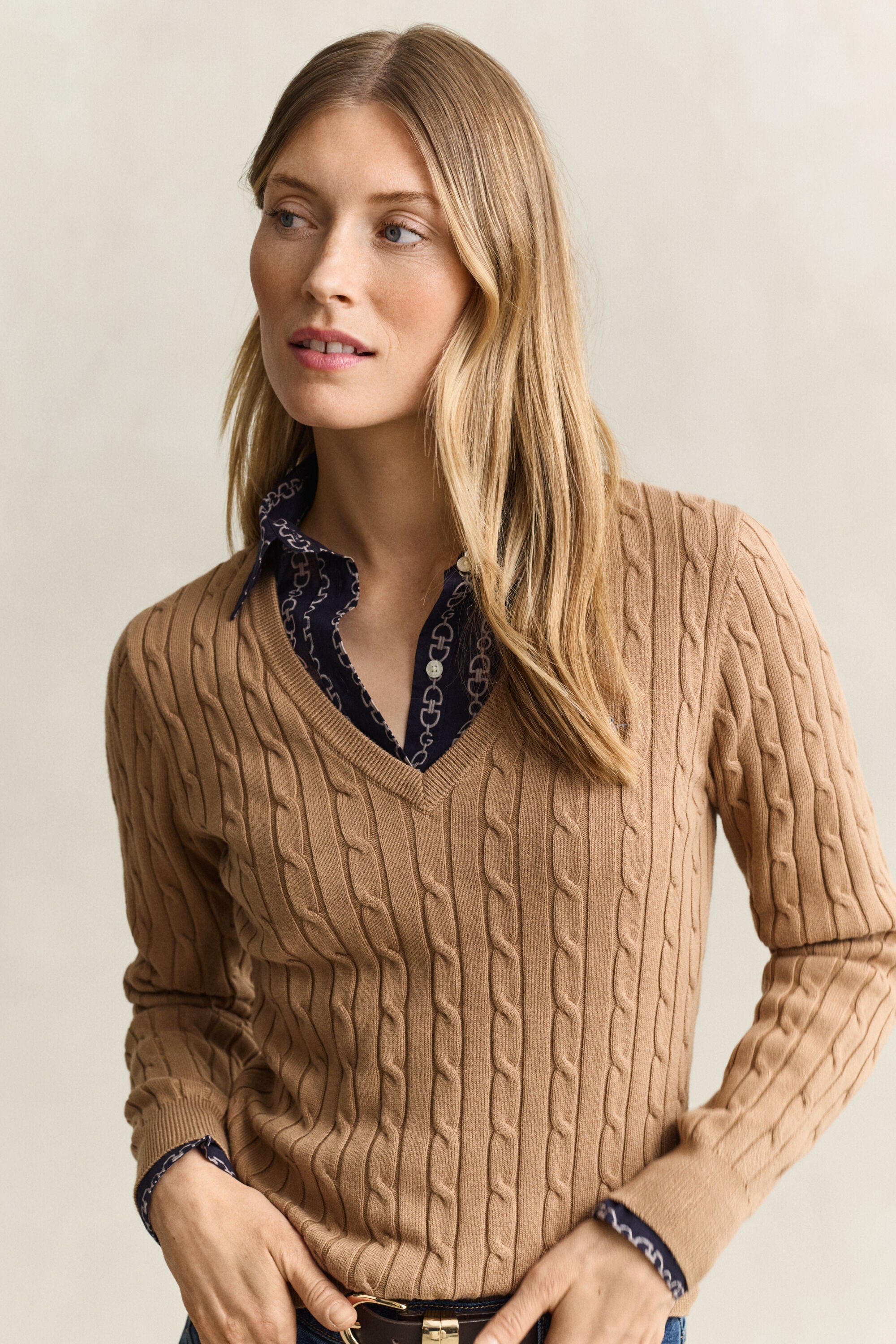Pull en maille torsadée classique