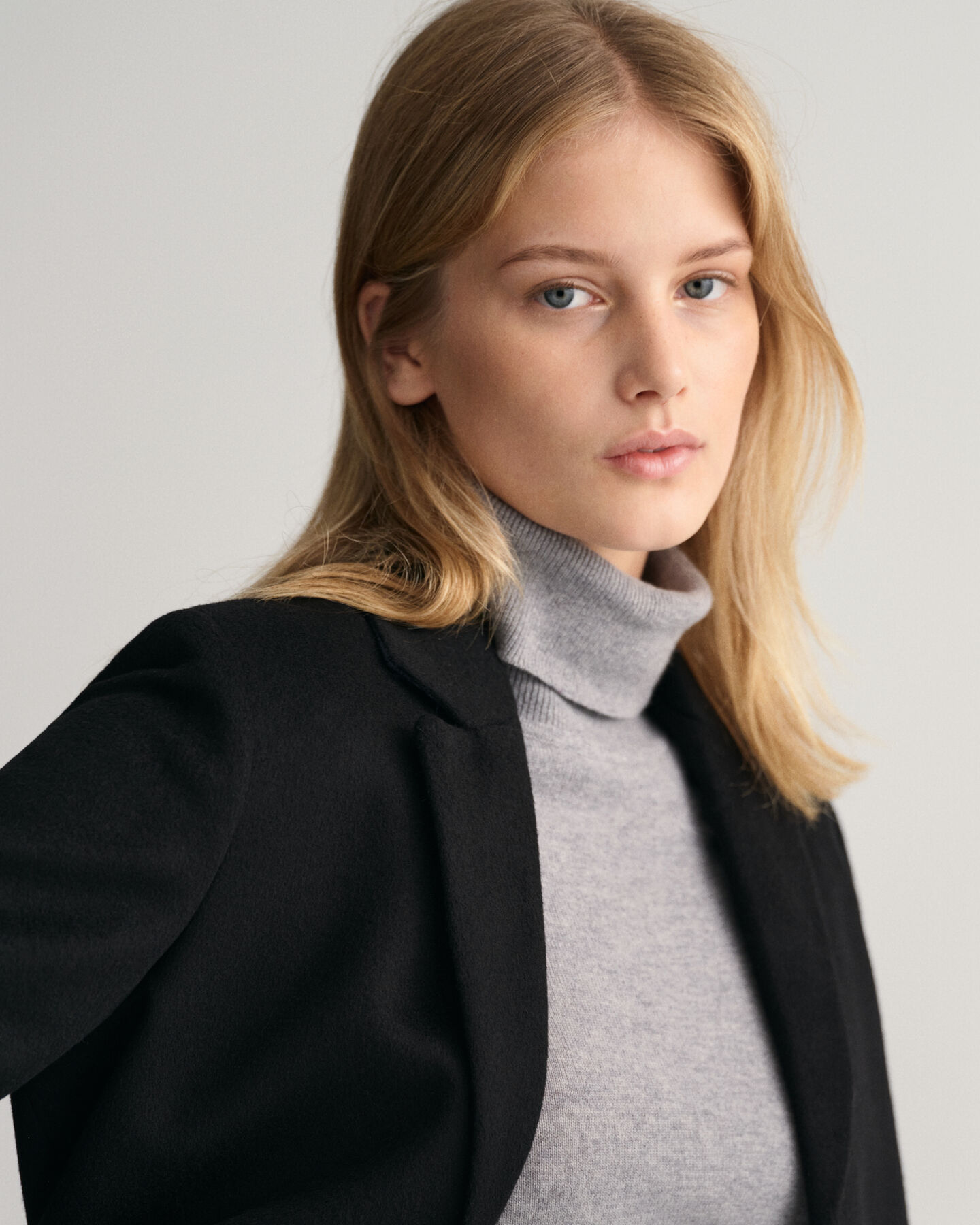 Manteau ajusté en laine mélangée