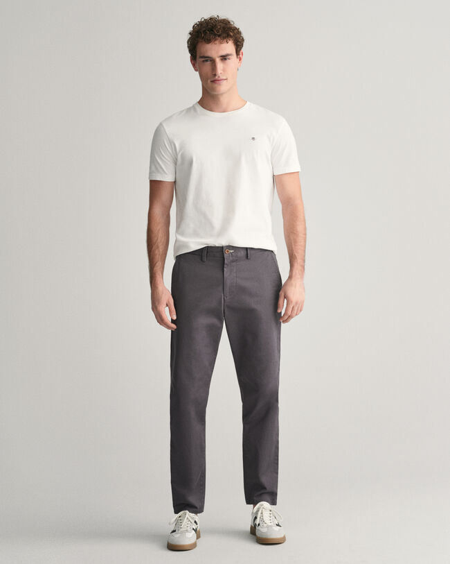 Pantalon chino coupe fusel&eacute;e en serg&eacute;