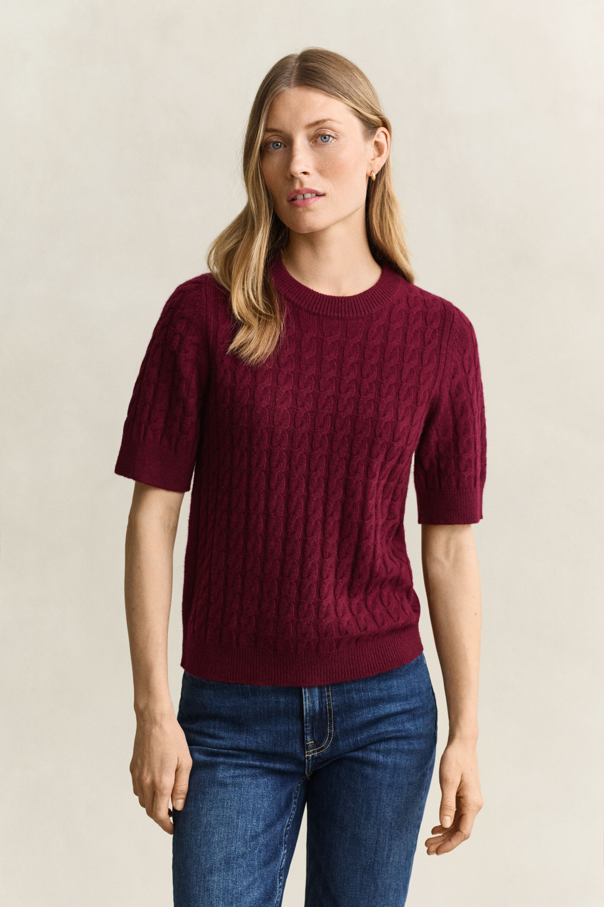 Pull à manches courtes en laine et cachemire à maille torsadée