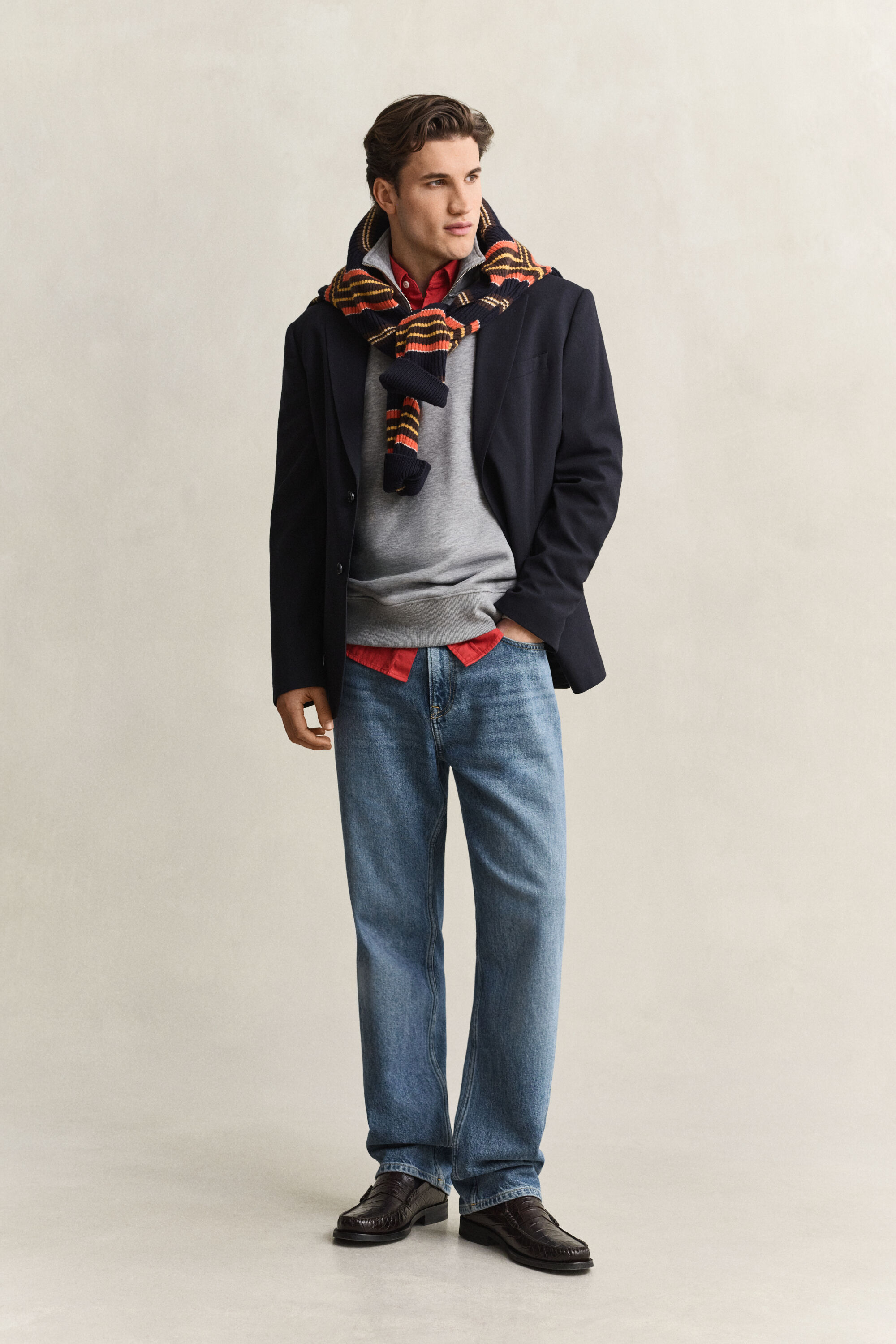 Sweat-shirt à demi-zip avec écusson