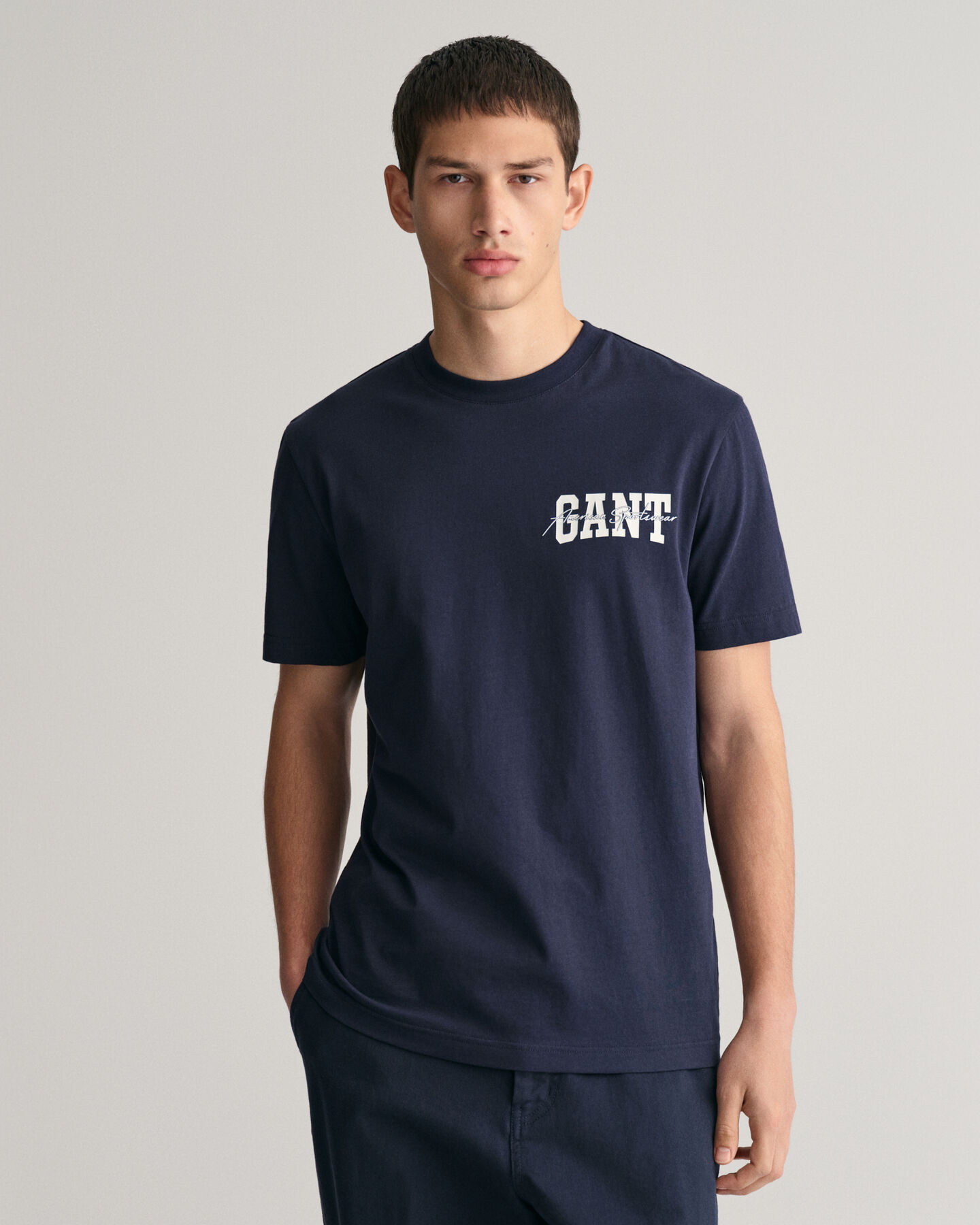 T-shirt GANT Arch Script Graphic