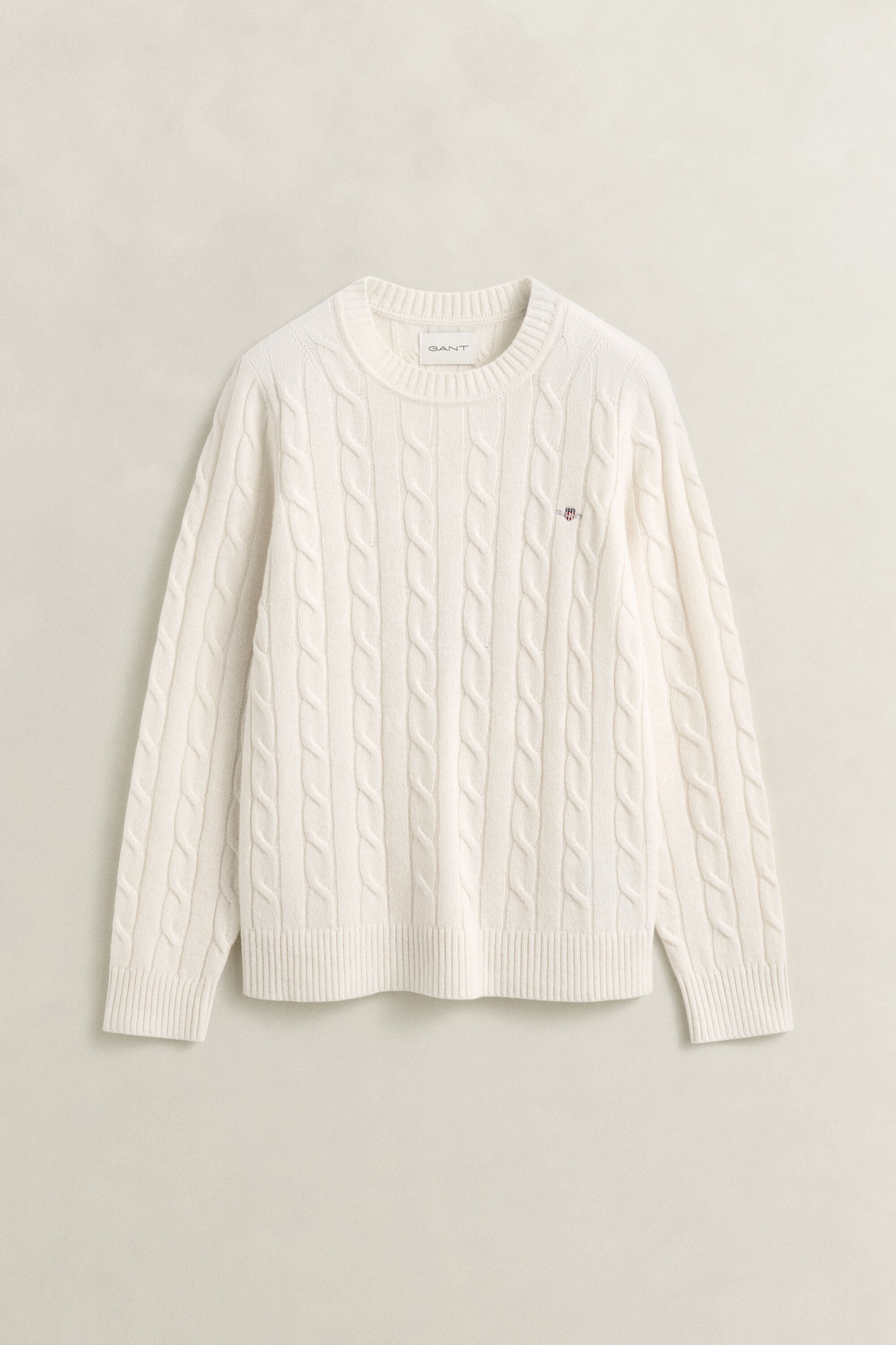 Pull en laine d’agneau à maille torsadée