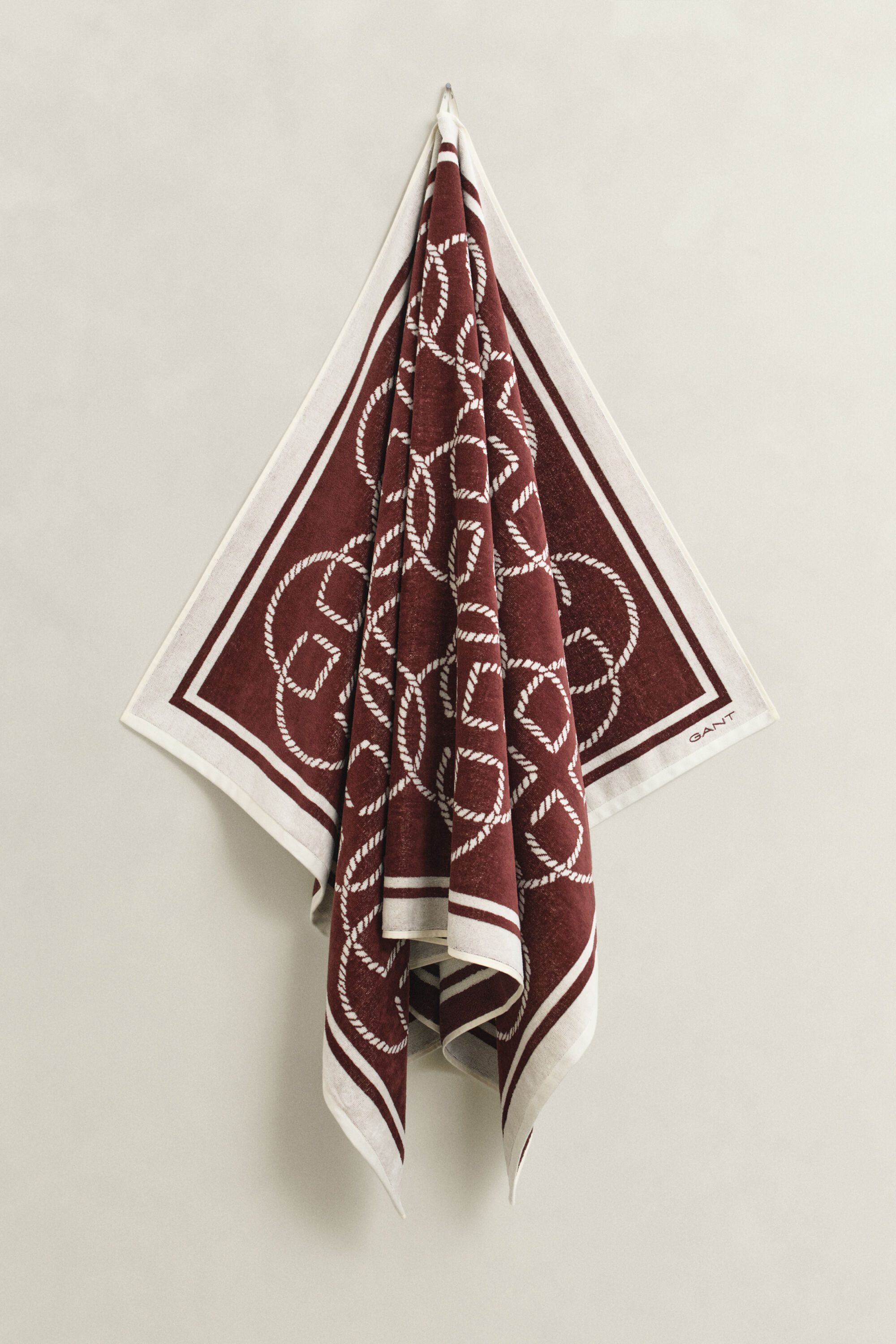 Serviette de plage à monogrammes imprimés