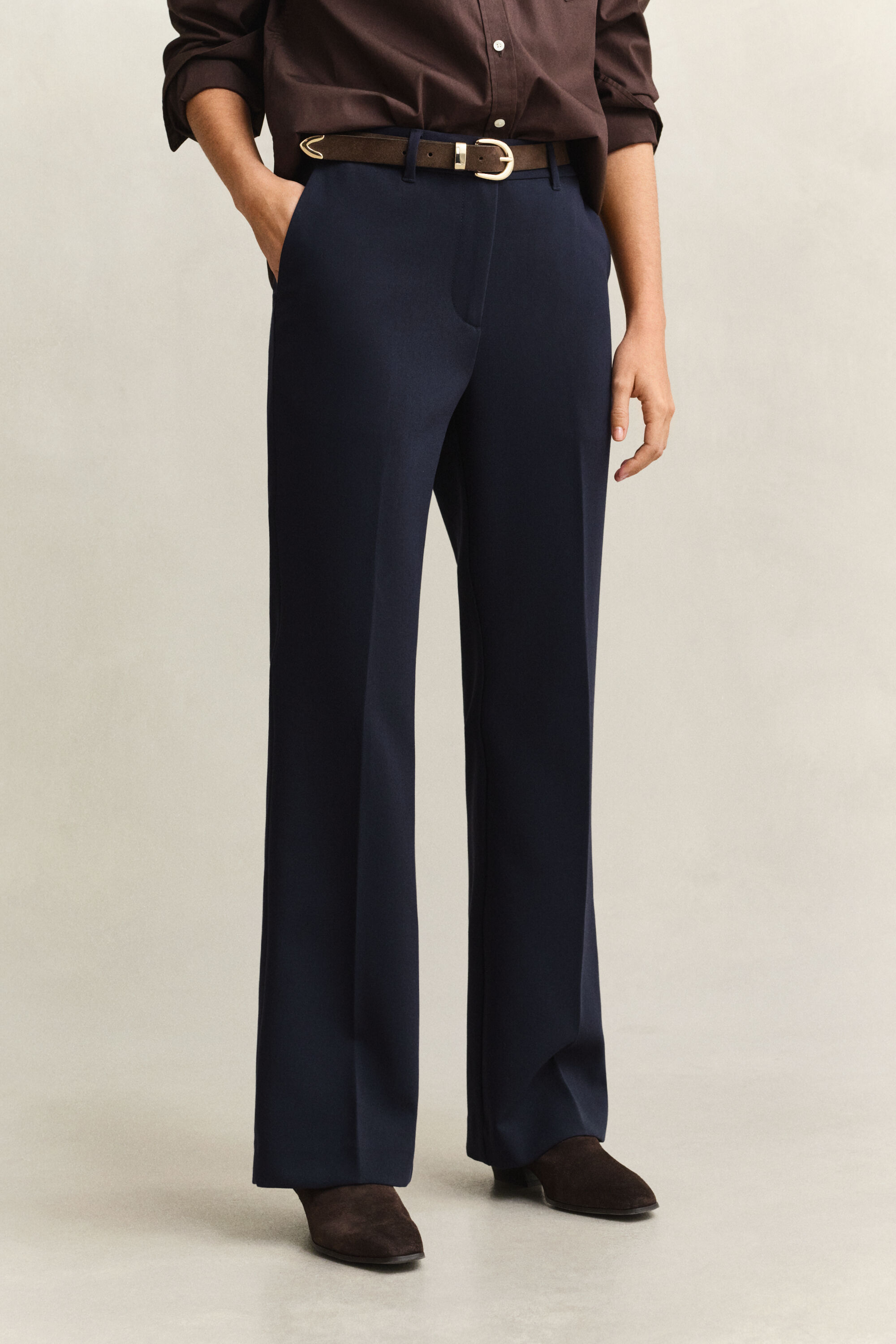 Pantalon coupe slim évasé