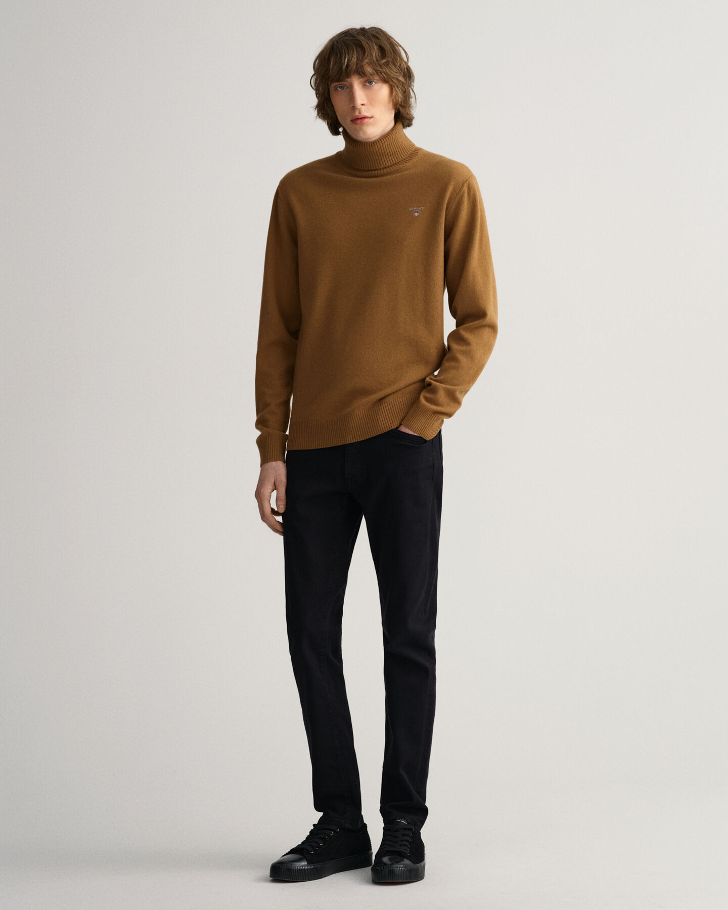 Pull col roul&eacute; en laine d'agneau