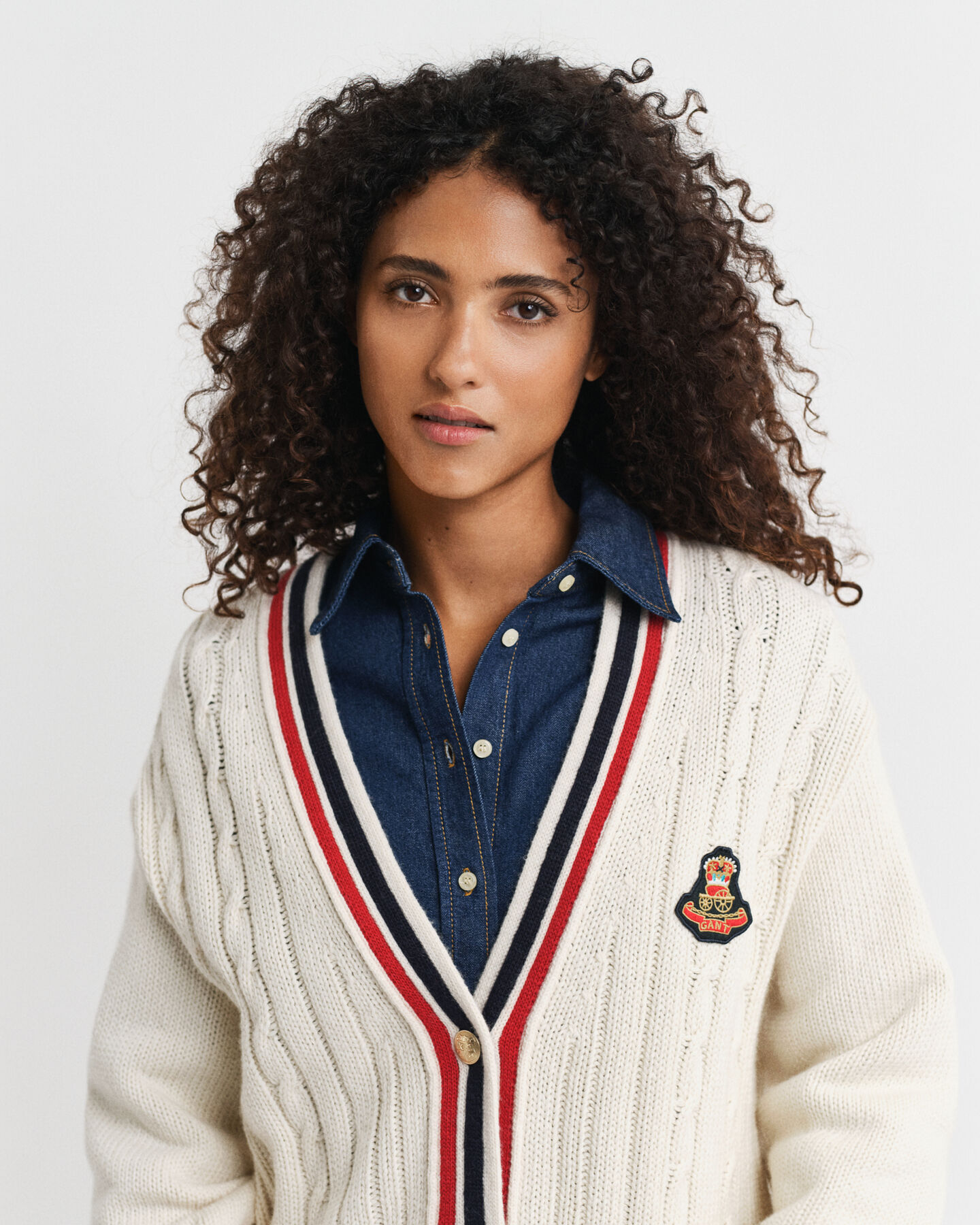 Cardigan col V en maille torsadée Gant Varsity