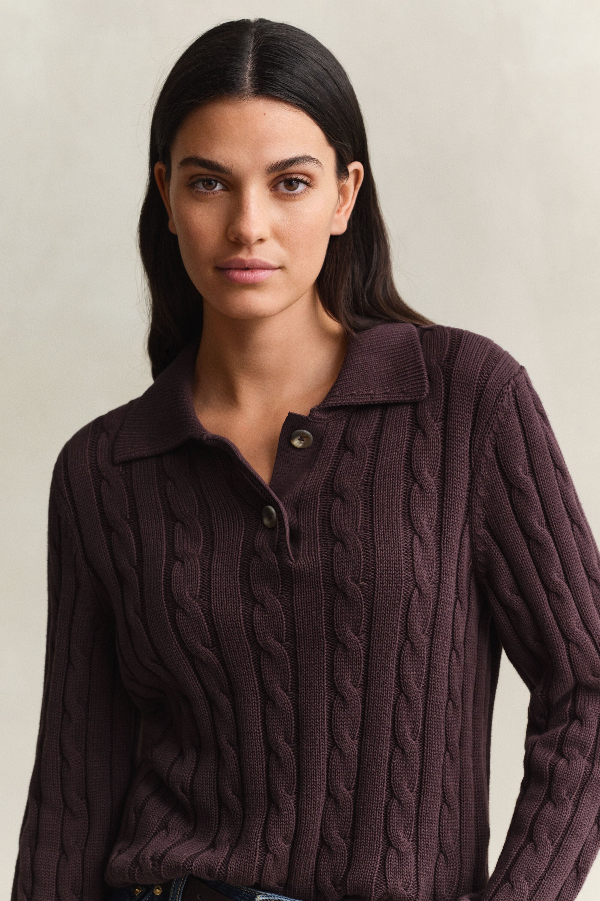 Pull en maille de coton à torsades