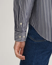 Chemise regular fit en popeline de coton à rayures