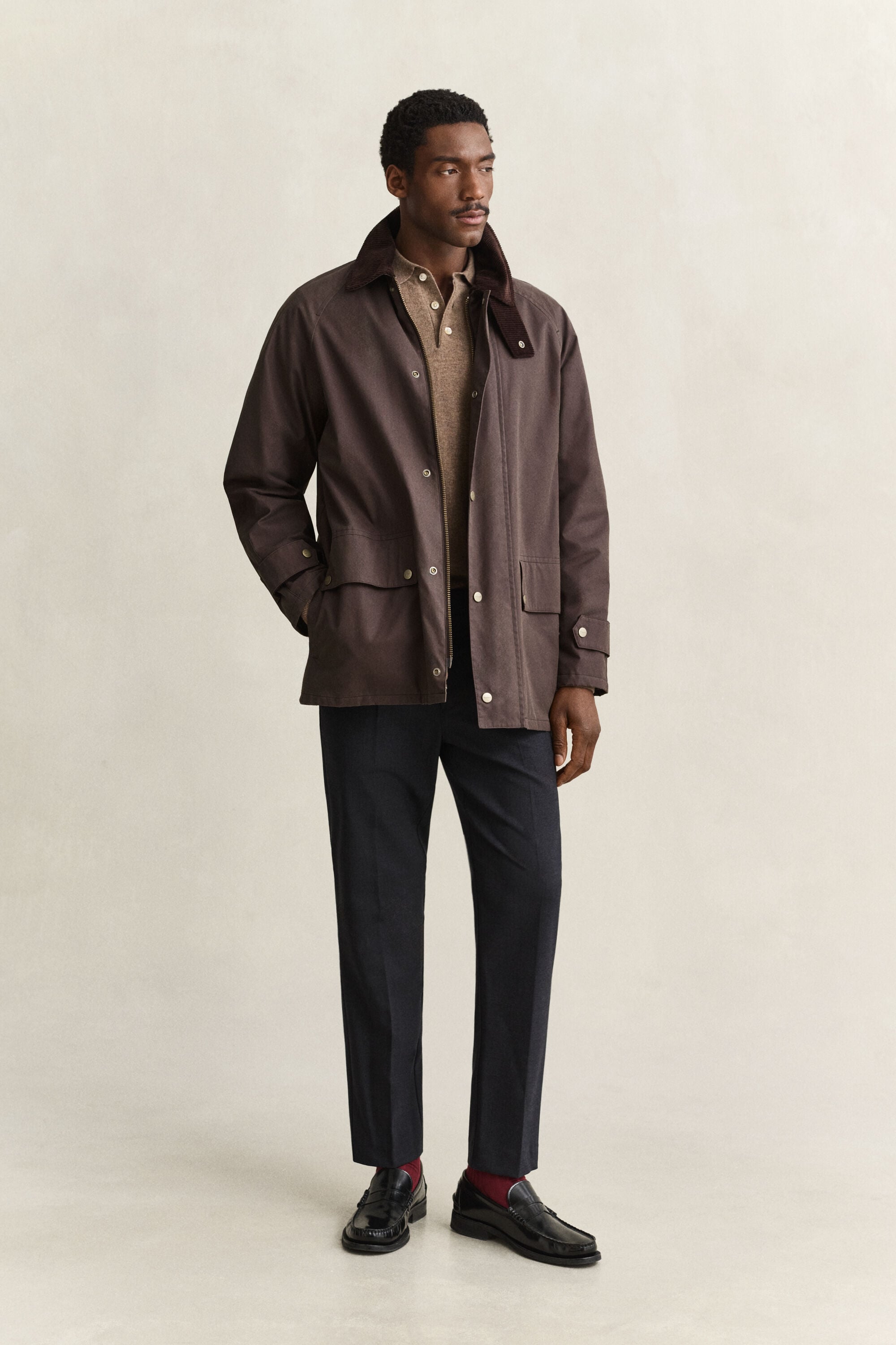 Pantalon coupe fuselée en laine