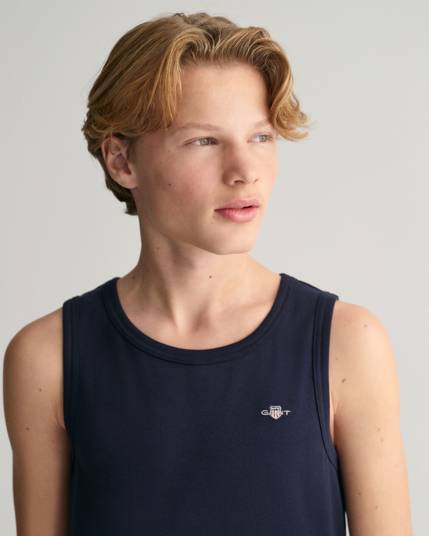 D&eacute;bardeur Shield Teen Boys