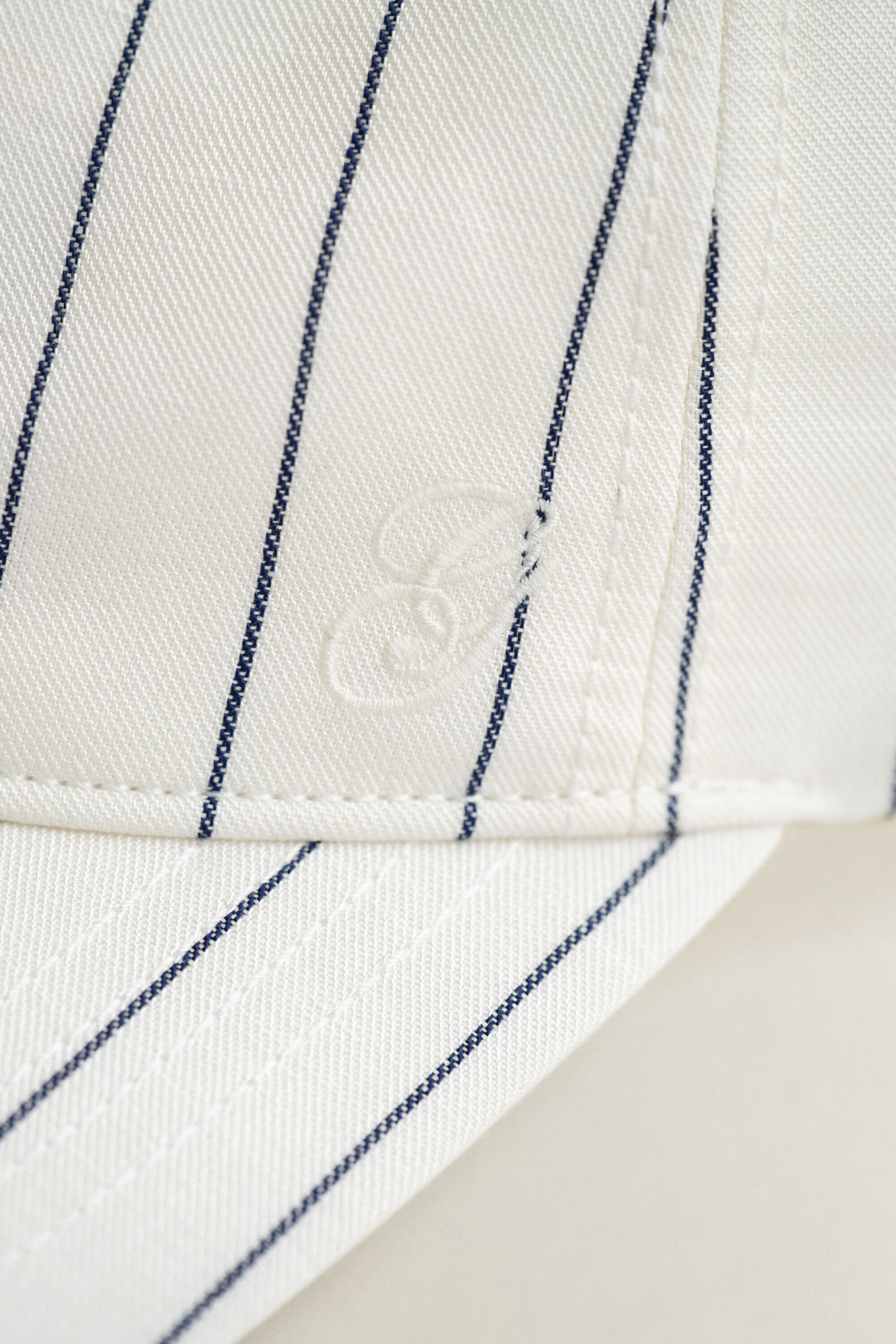 Casquette en lin mélangé à rayures