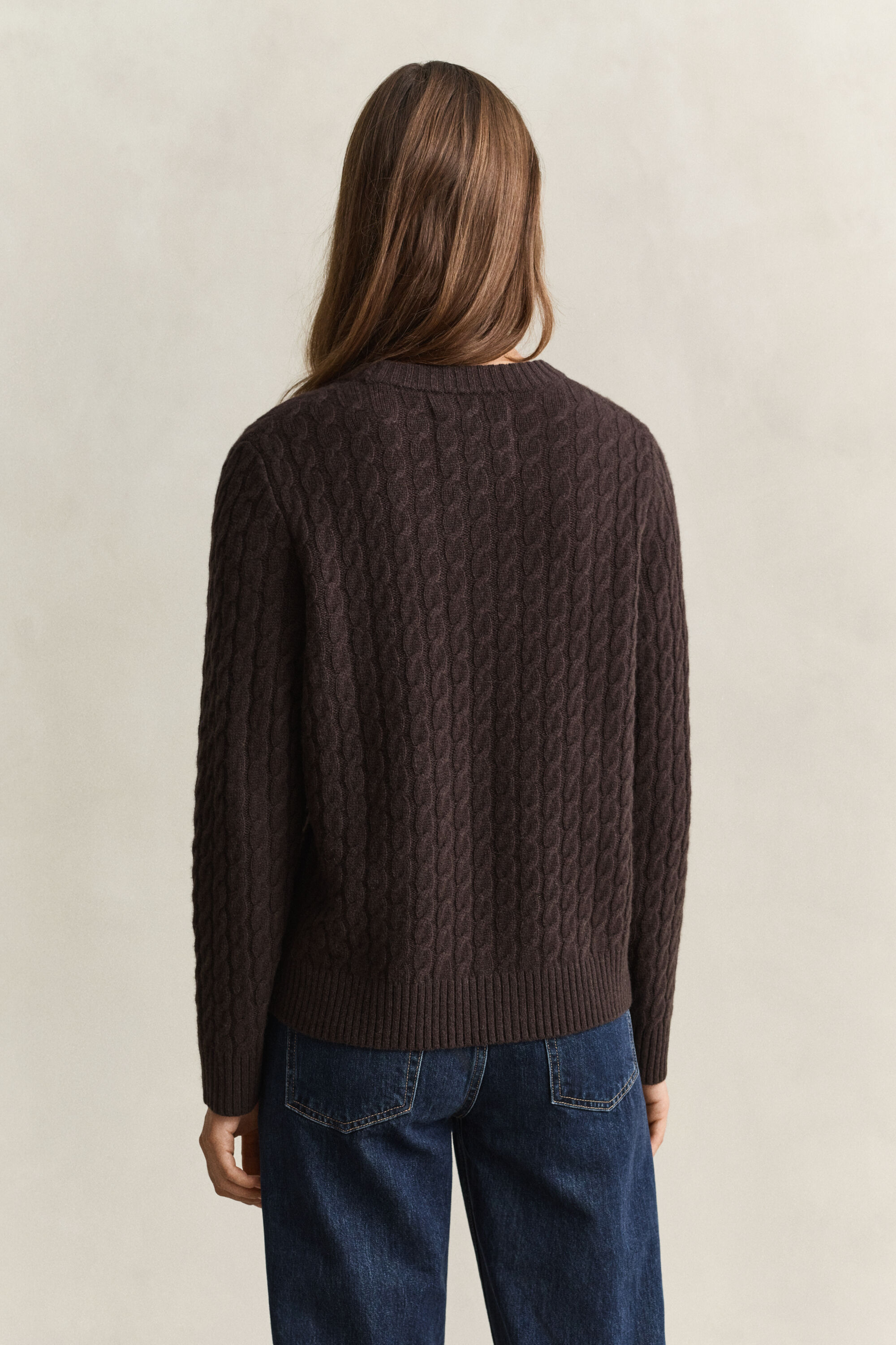 Pull en cachemire à maille torsadée