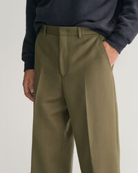 Pantalon chino ajust&eacute;