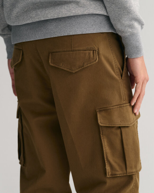 Pantalon cargo en sergé