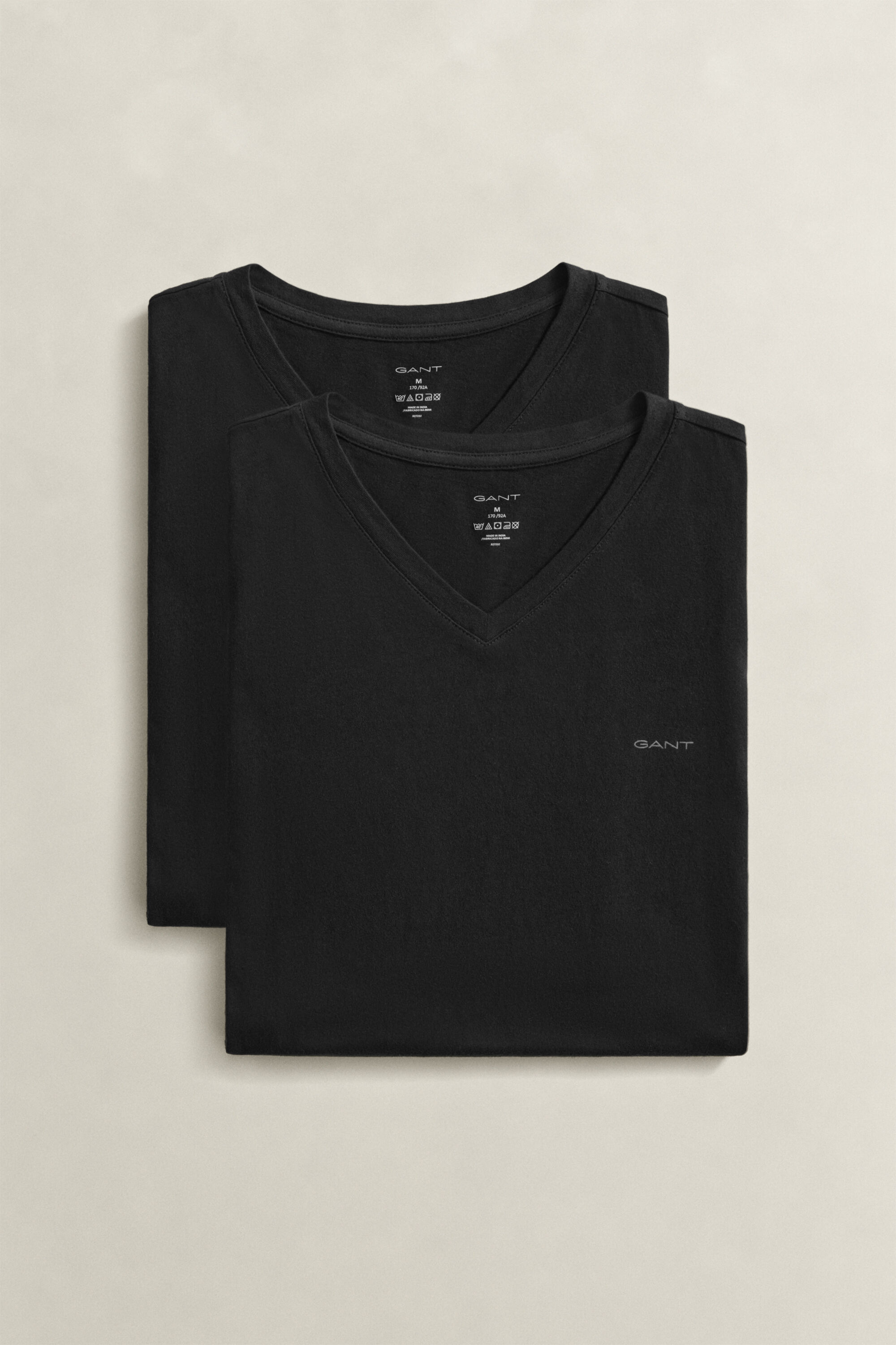 Lot de 2 t-shirts col V