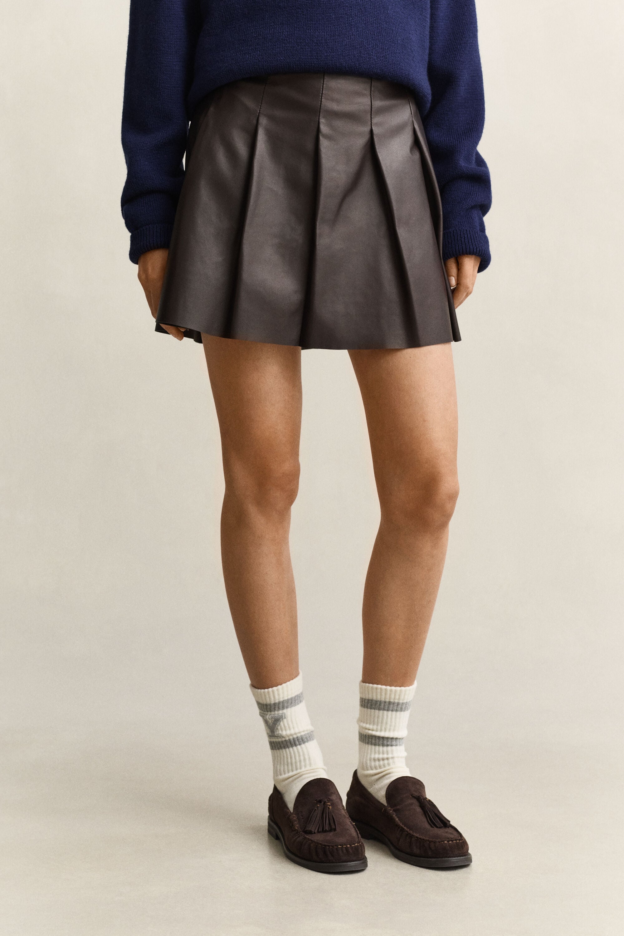 Jupe plissée en cuir Gant x Yale