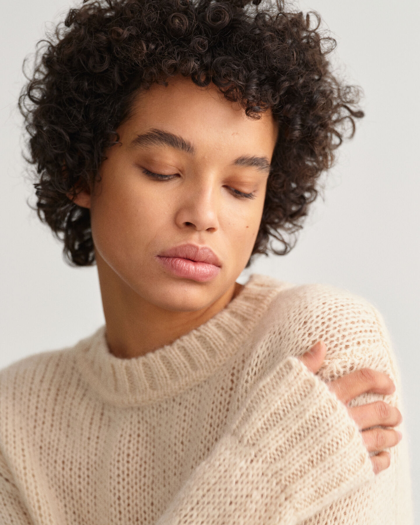 Pull ras du cou en mohair unie